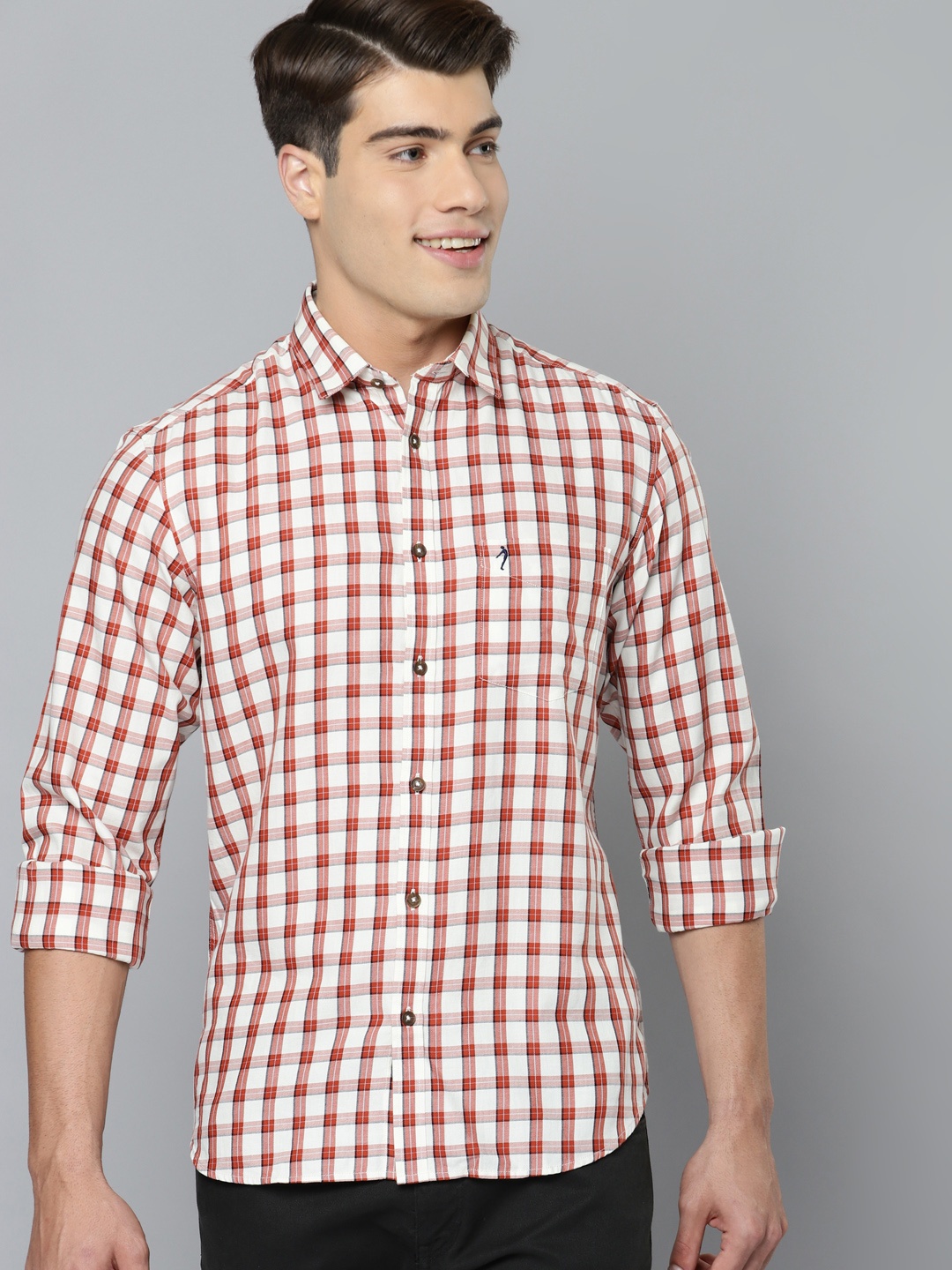 

Indian Terrain Men Red & White Slim Fit Gingham Checked Casual Shirt