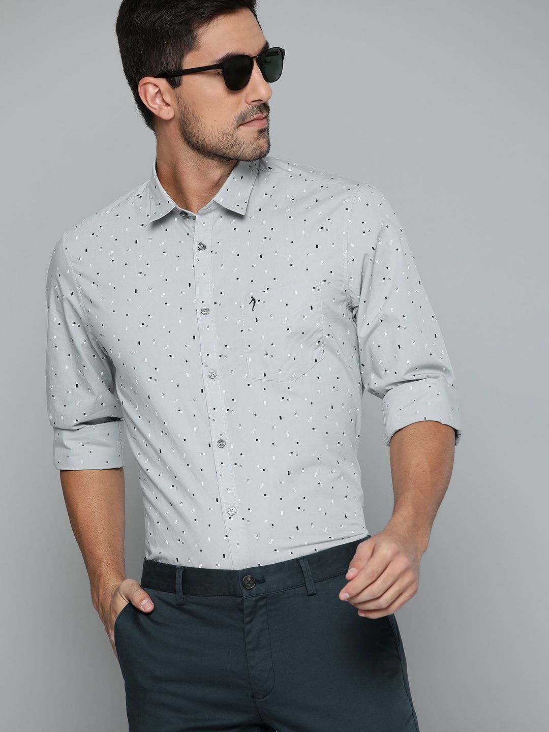 

Indian Terrain Men Grey Pure Cotton Slim Fit Printed Casual Shirt