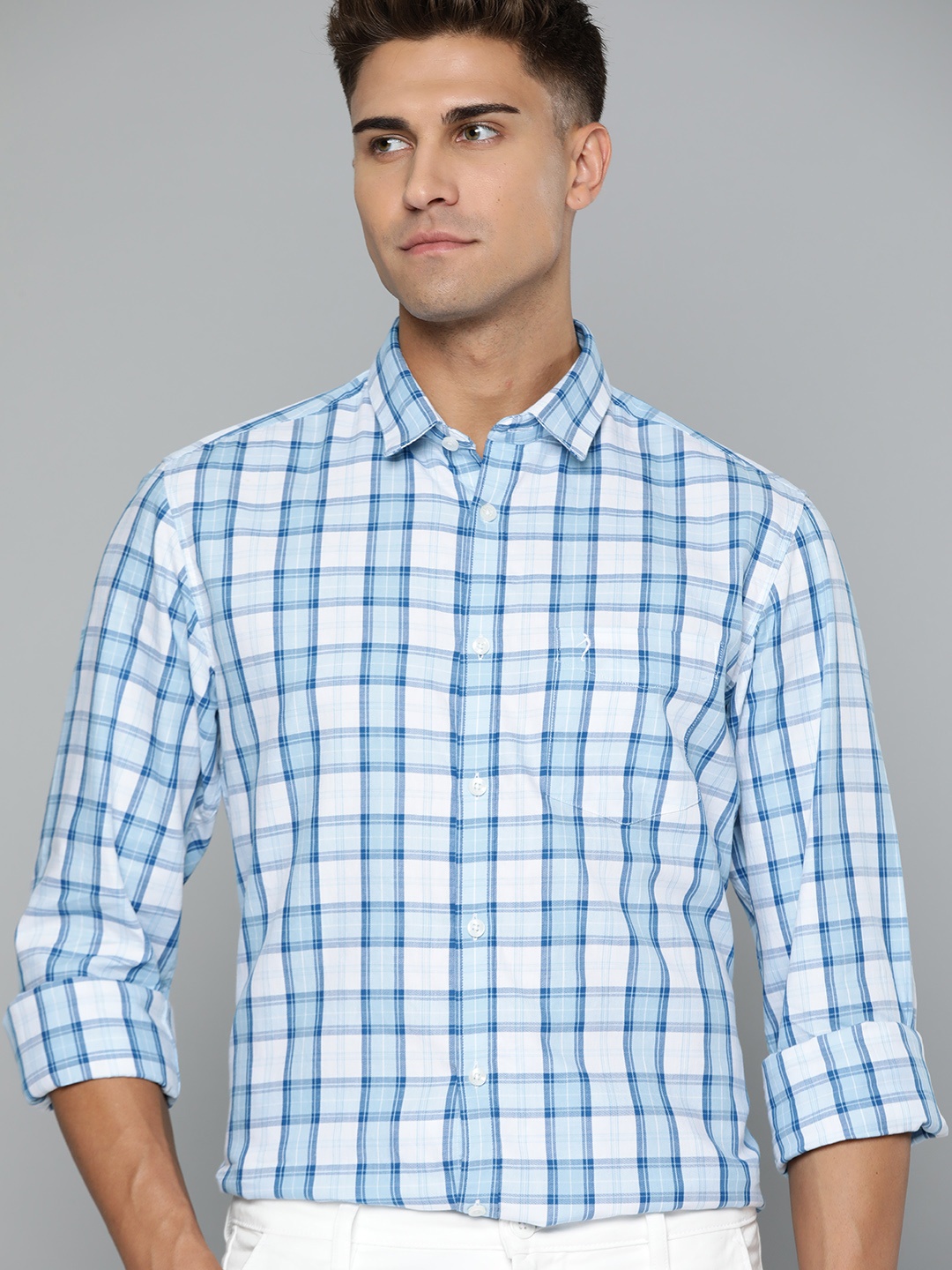 

Indian Terrain Men Blue & White Pure Cotton Slim Fit Tartan Checked Casual Shirt