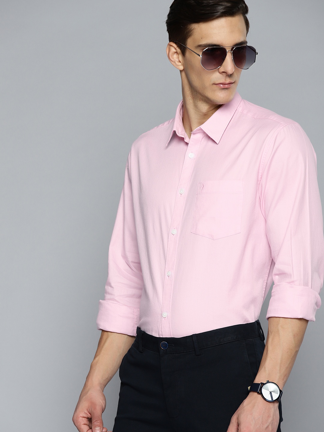 

Indian Terrain Men Pink Solid Pure Cotton Slim Fit Casual Shirt