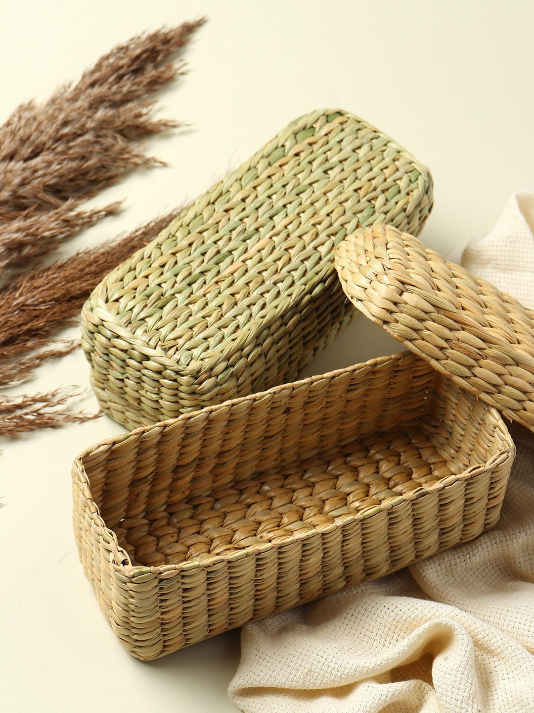 

HABERE INDIA Beige Handmade Fruit & Vegetable Storage Basket