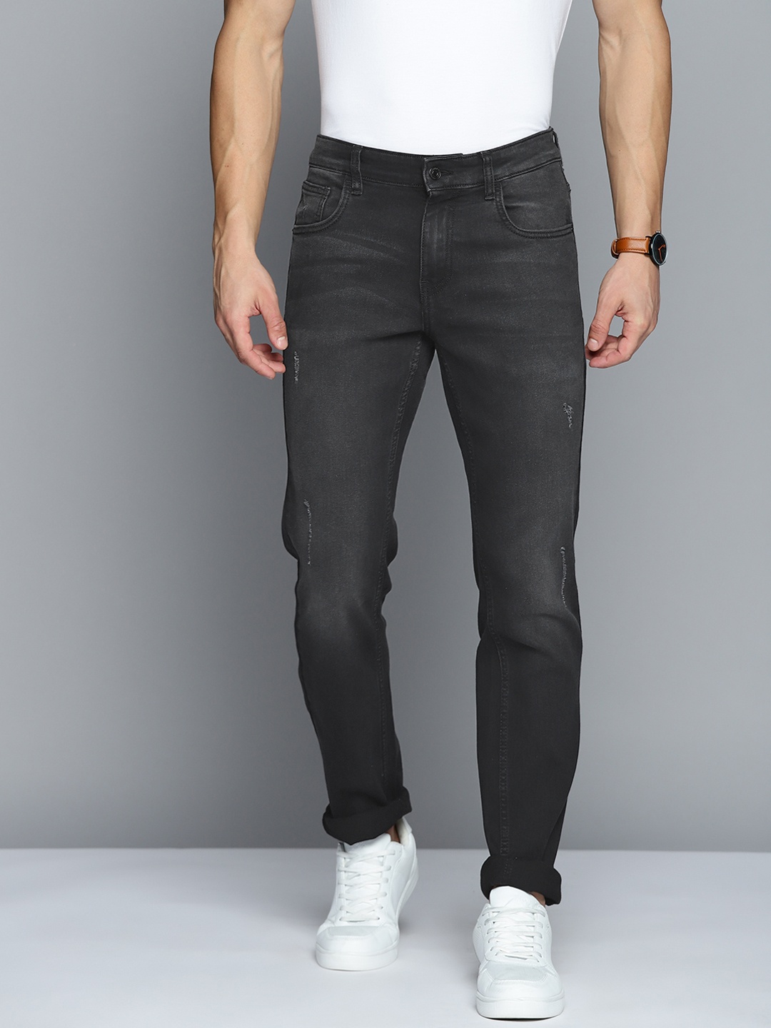 

Indian Terrain Men Black Brooklyn Light Fade Stretchable Jeans