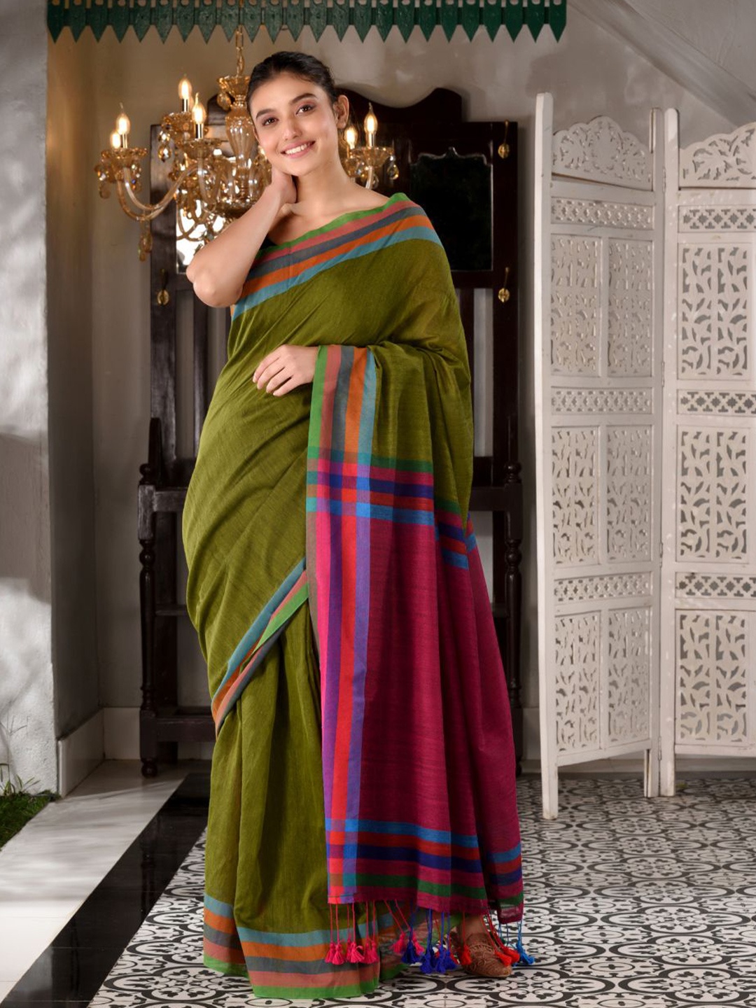 

Charukriti Olive Green & Pink Handloom Pure Cotton Saree