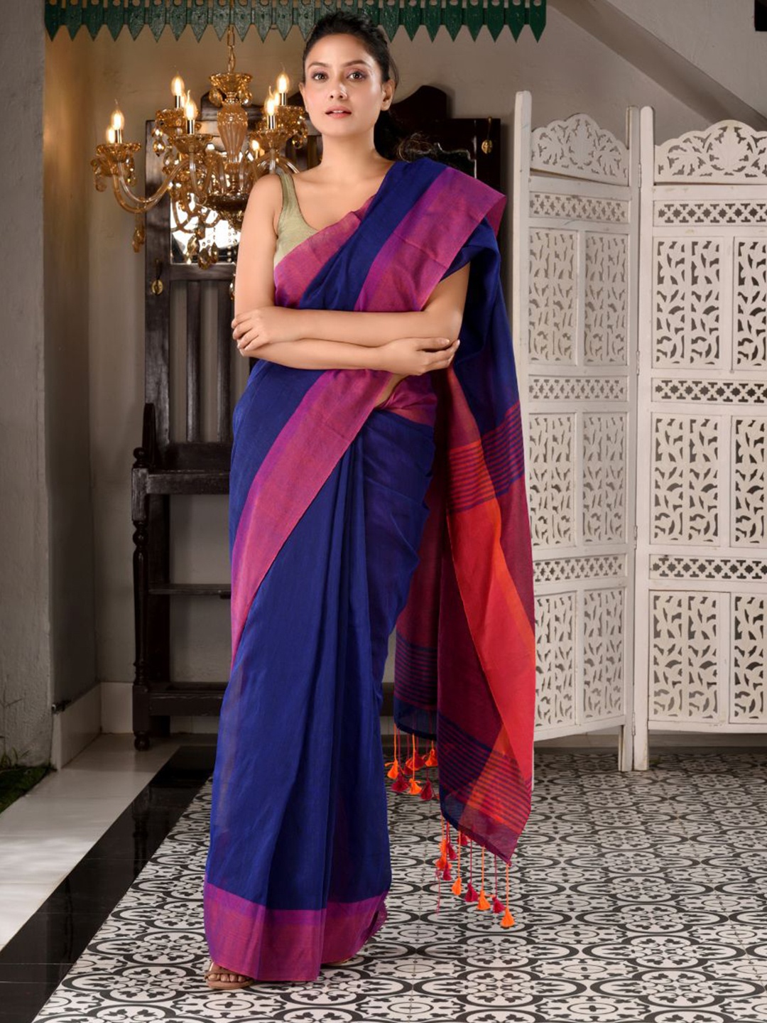 

Charukriti Blue & Purple Ethnic Motifs Pure Cotton Saree