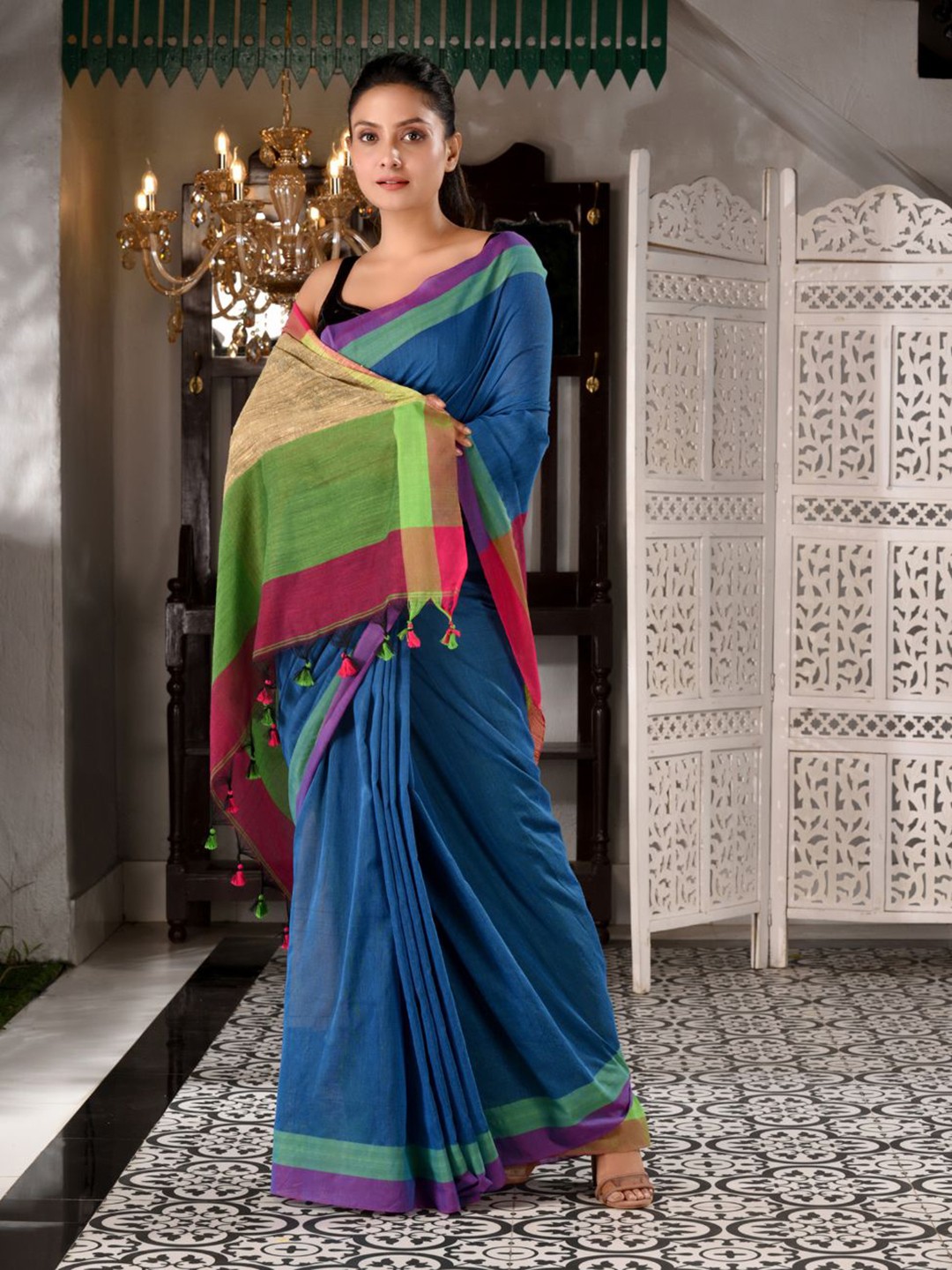 

Charukriti Blue & Green Handloom Pure Cotton Saree
