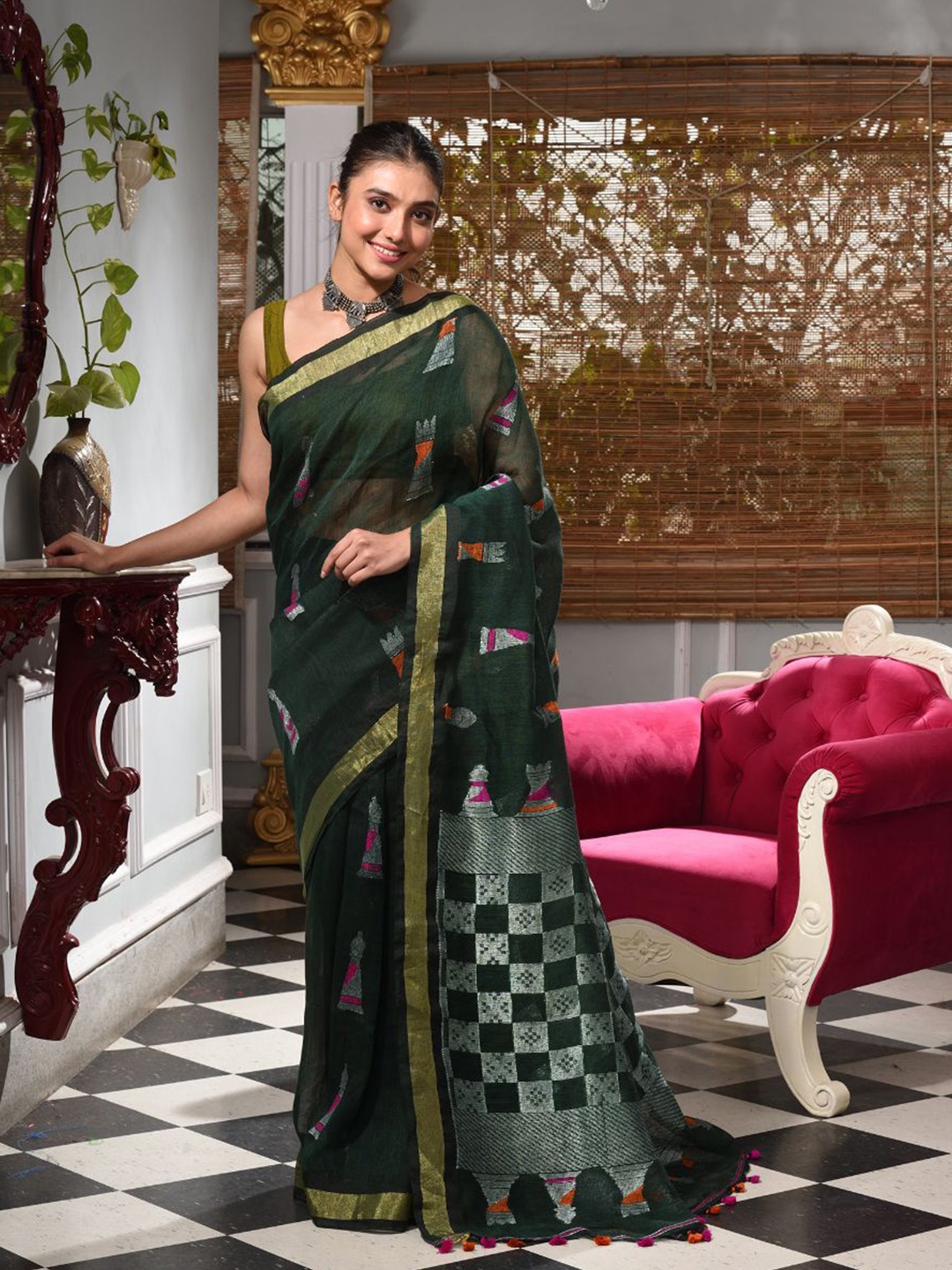 

Charukriti Green & Silver-Toned Woven Design Zari Pure Linen Saree