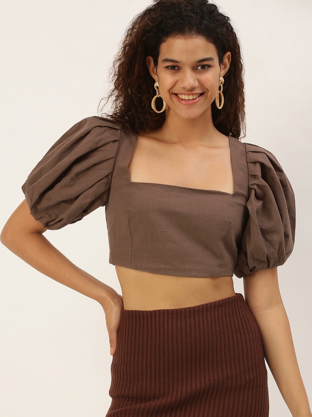 

FOREVER 21 Brown Solid Square Neck Pure Cotton Puff Sleeves Blouson Crop Top
