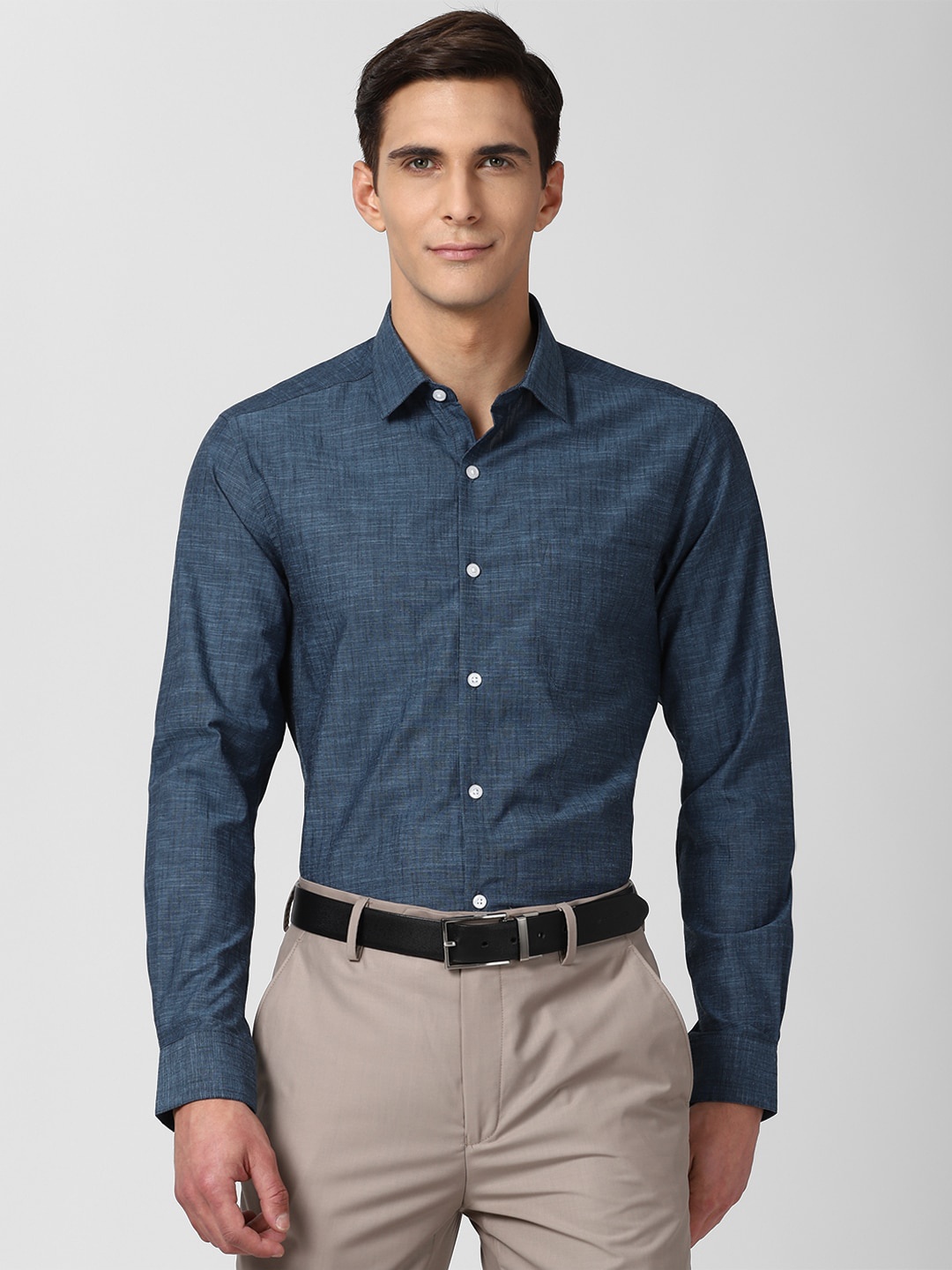 

Peter England Men Navy Blue Pure Cotton Formal Shirt