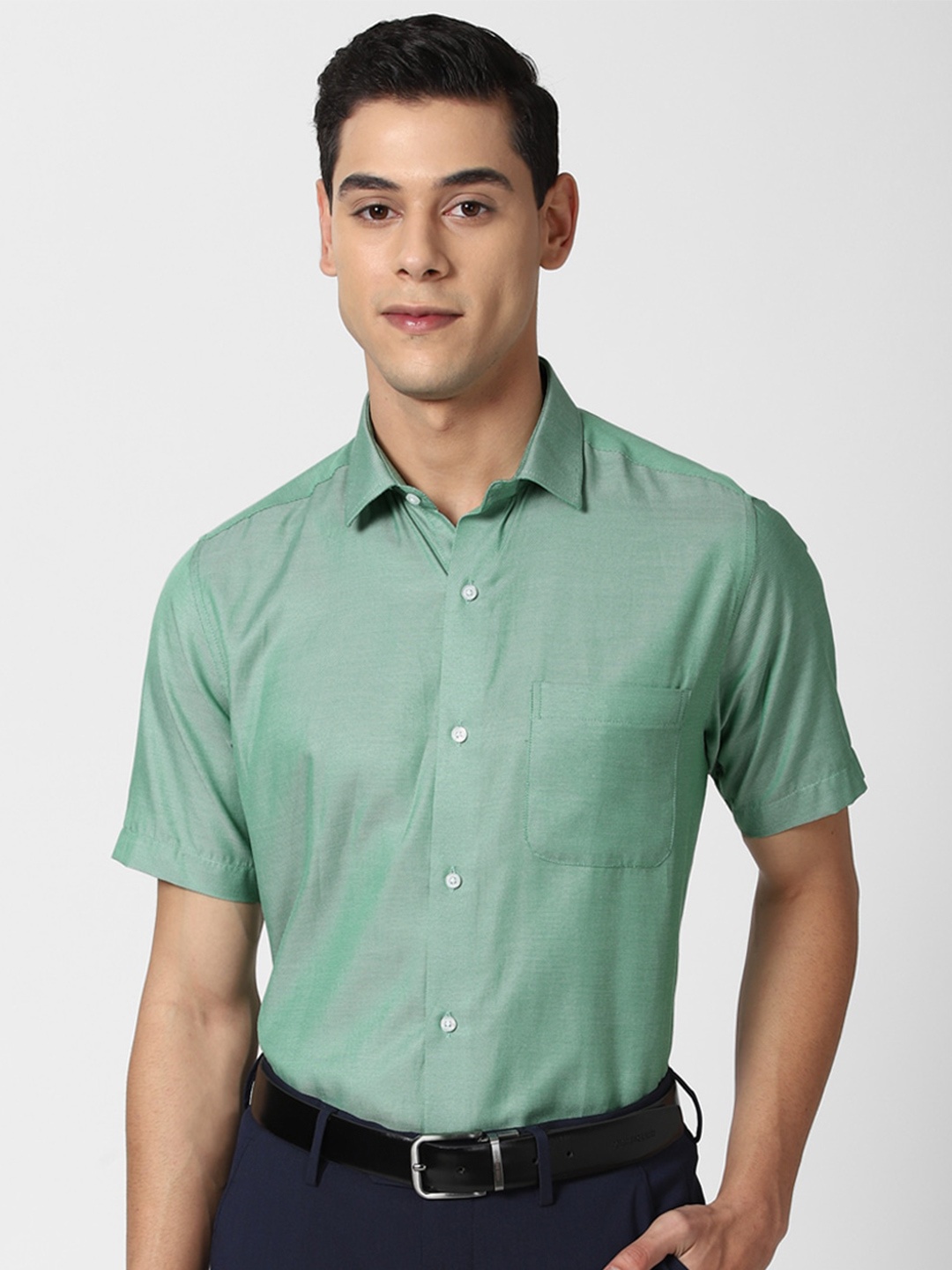 

Peter England Men Green Textured Formal Shirt