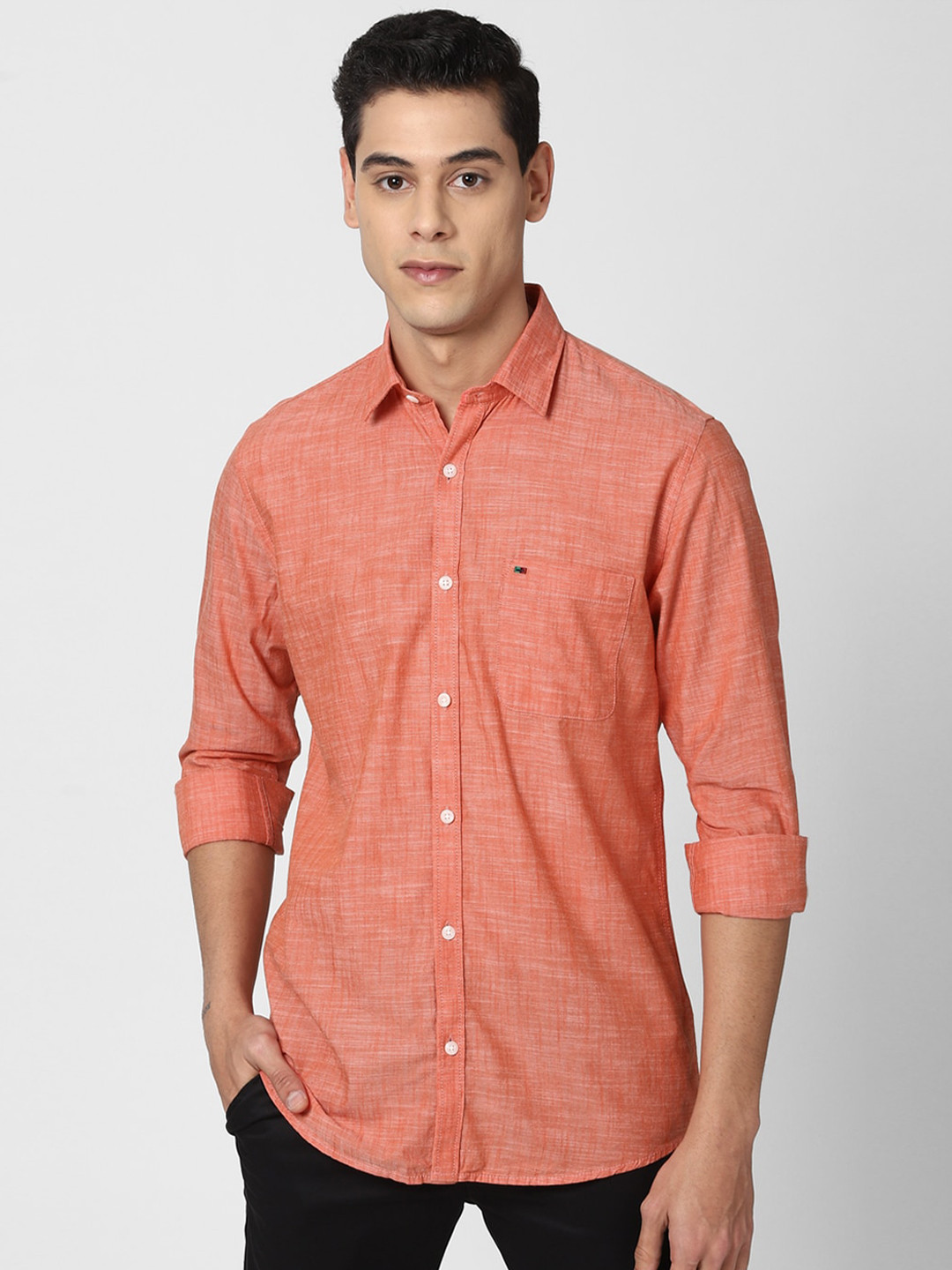 

Peter England Casuals Men Peach-Coloured Slim Fit Casual Cotton Shirt