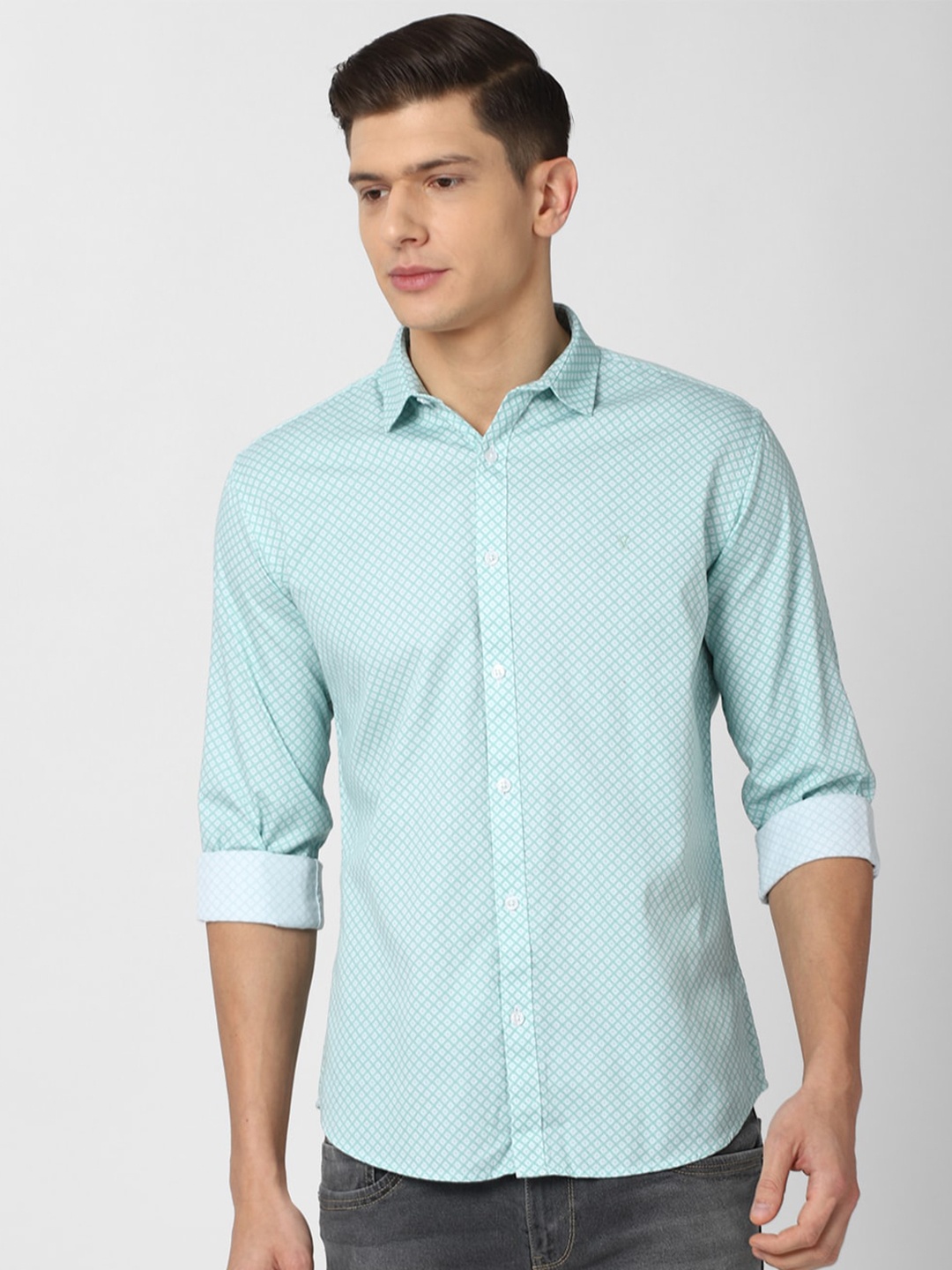 

V Dot Men Green Slim Fit Printed Casual Shirt