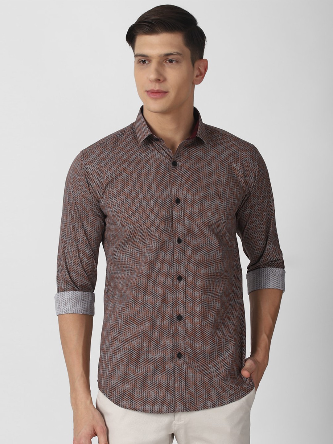 

V Dot Men Brown Slim Fit Floral Printed Casual Cotton Shirt