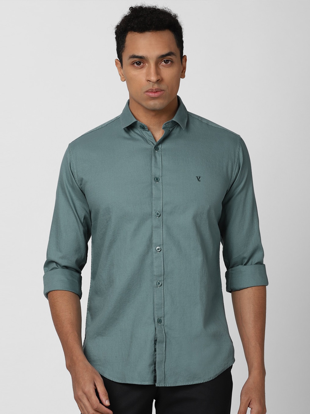 

V Dot Men Green Slim Fit Pure Cotton Casual Shirt