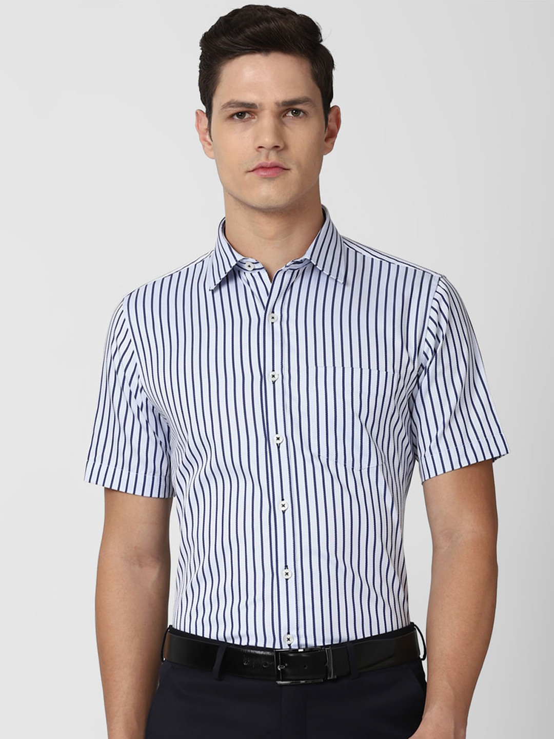 

Van Heusen Men Navy Blue Slim Fit Striped Formal Cotton Shirt