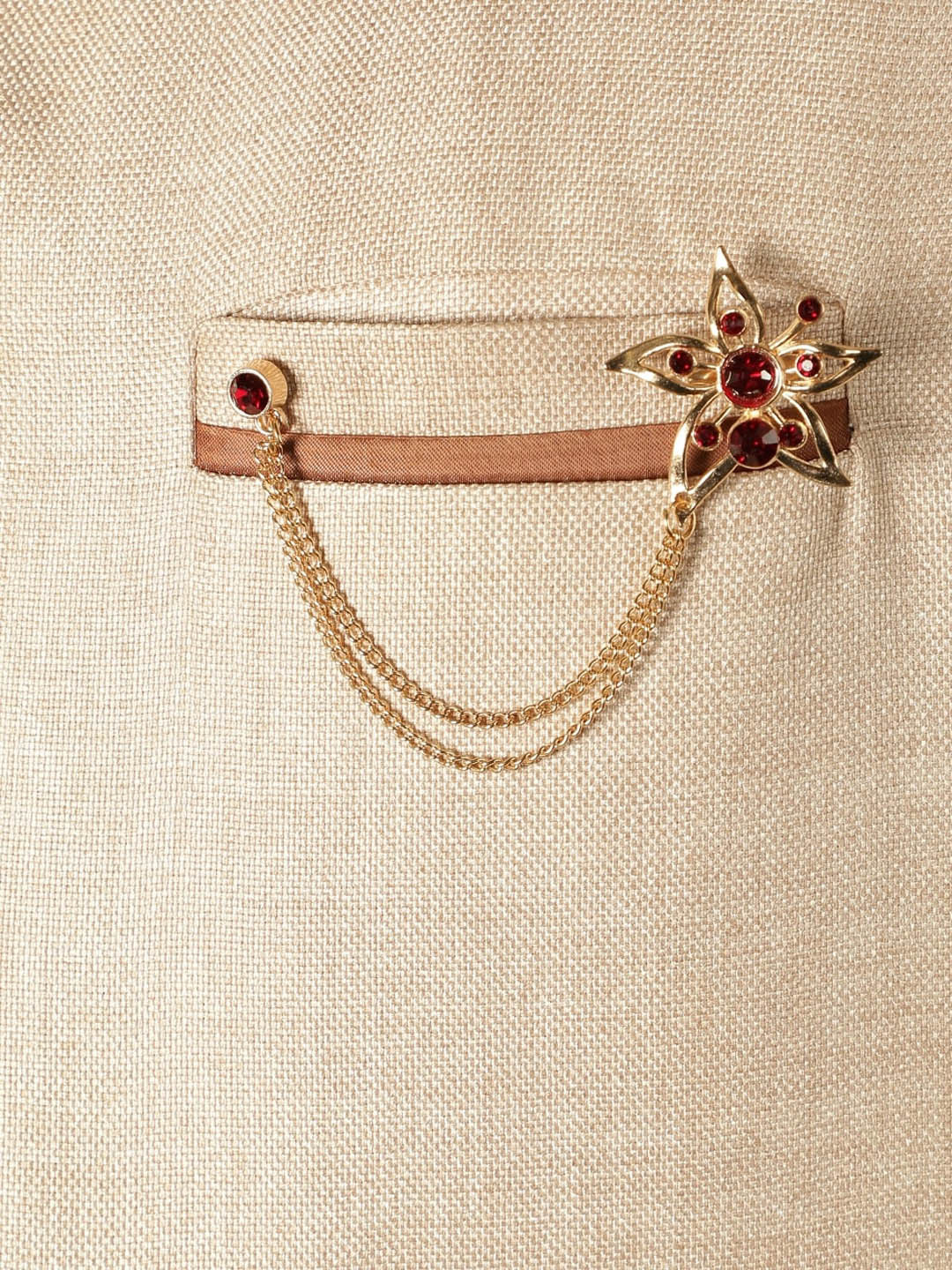 

Alvaro Castagnino Men Gold-Toned & Red Stone-Studded Brooch