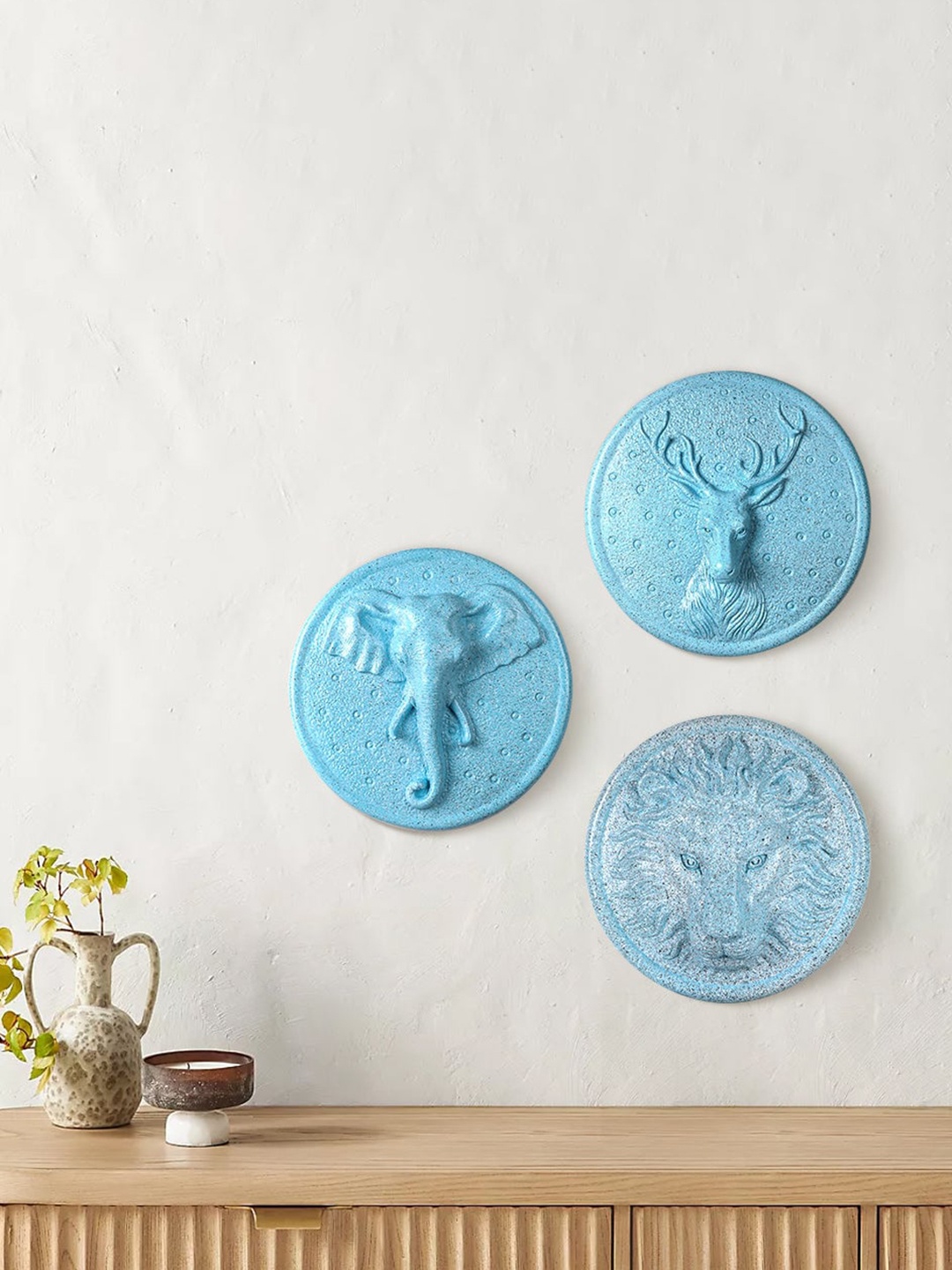 

THE ARTMENT Blue Set of 3 The Jungle Trio Resin Wall Art
