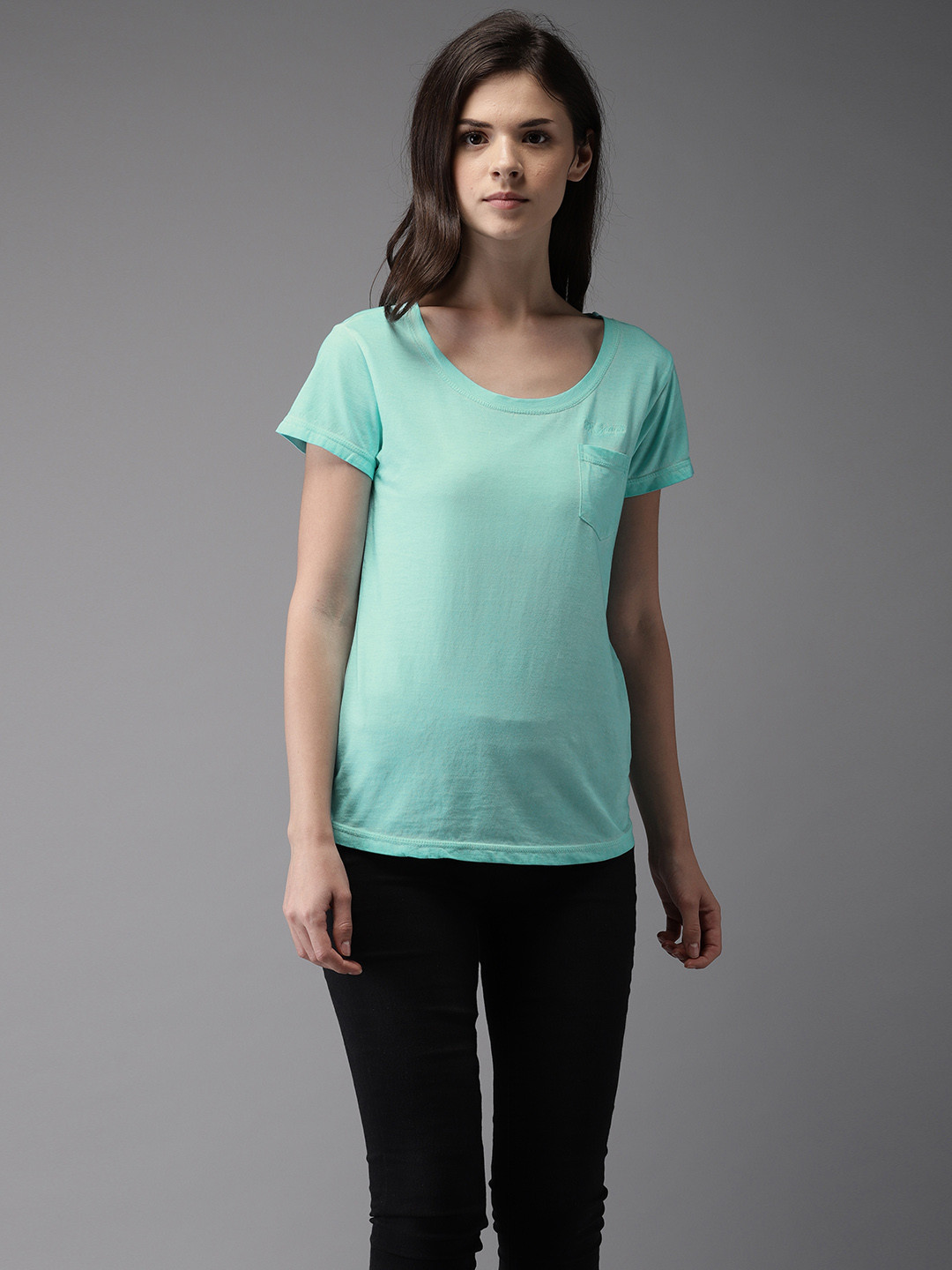 

Flying Machine Women Blue Solid Round Neck Pure Cotton T-shirt