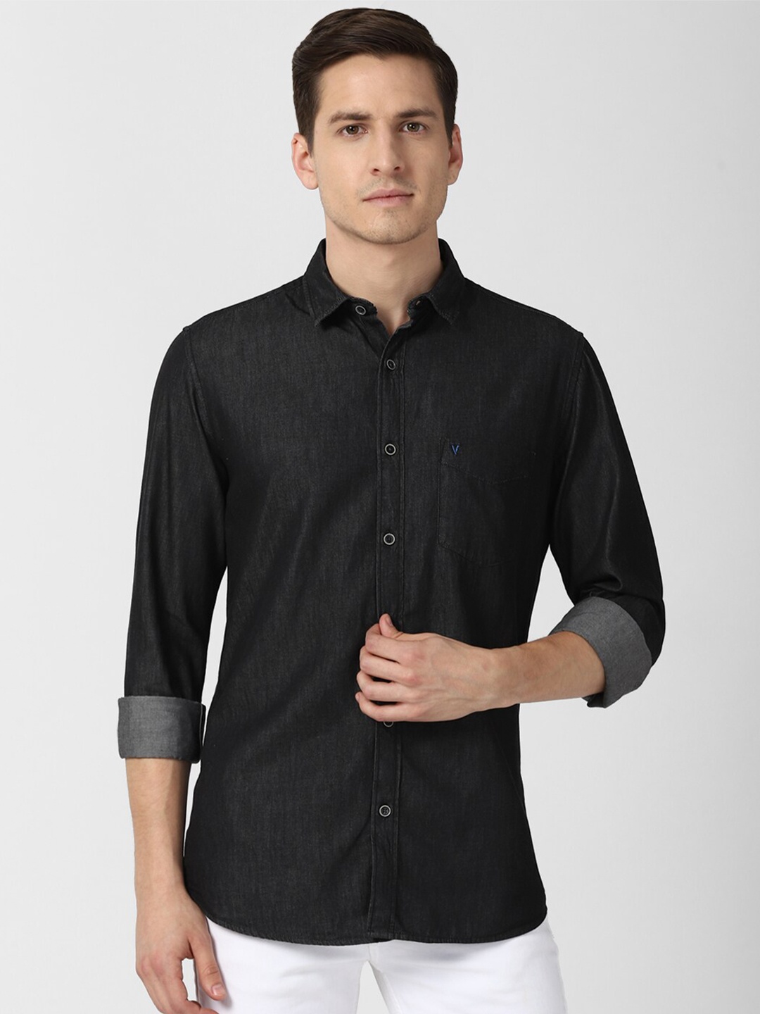 

VAN HEUSEN DENIM LABS Men Black Slim Fit Casual Shirt