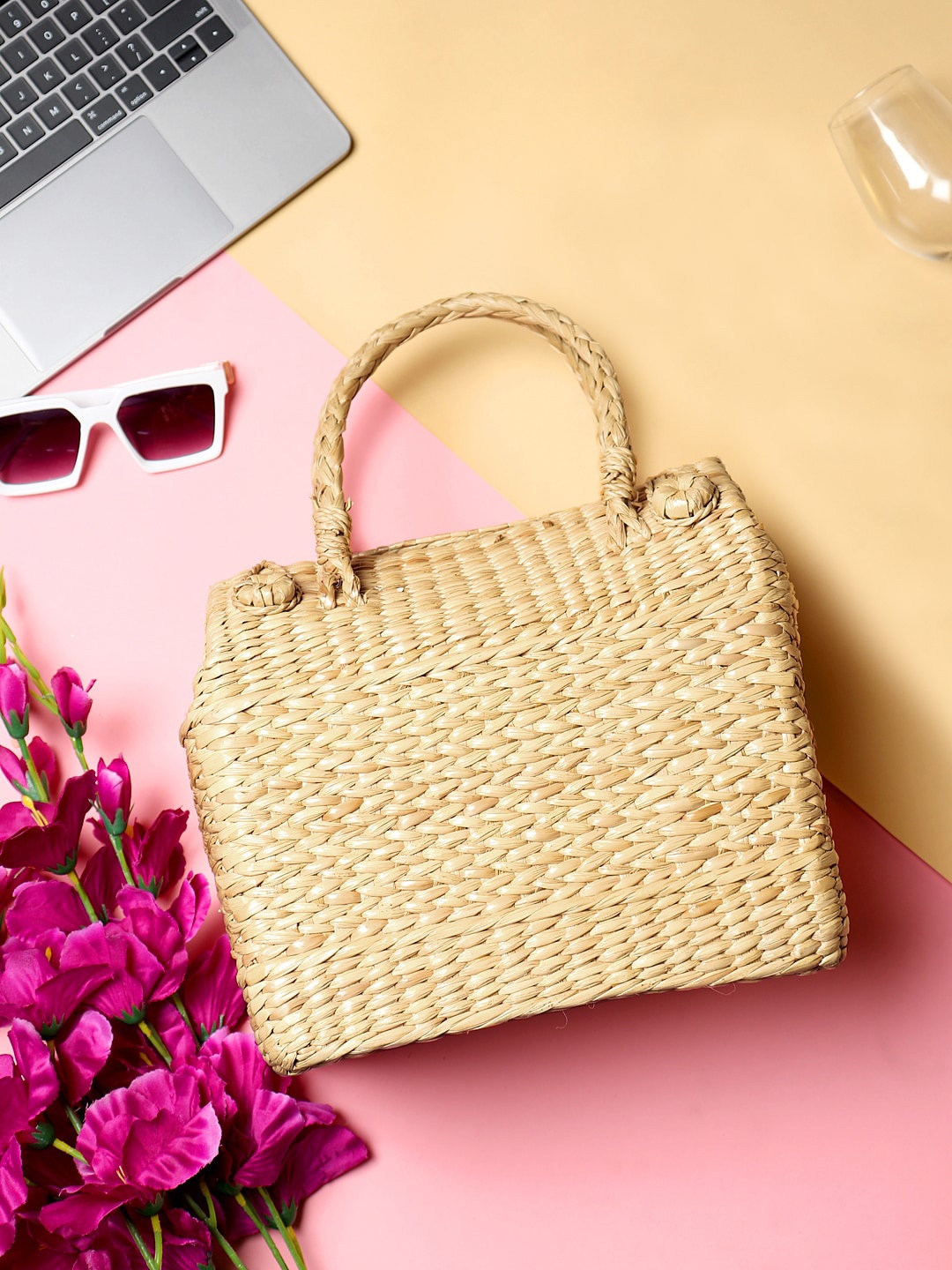 

HABERE INDIA Beige Grass Storage Basket