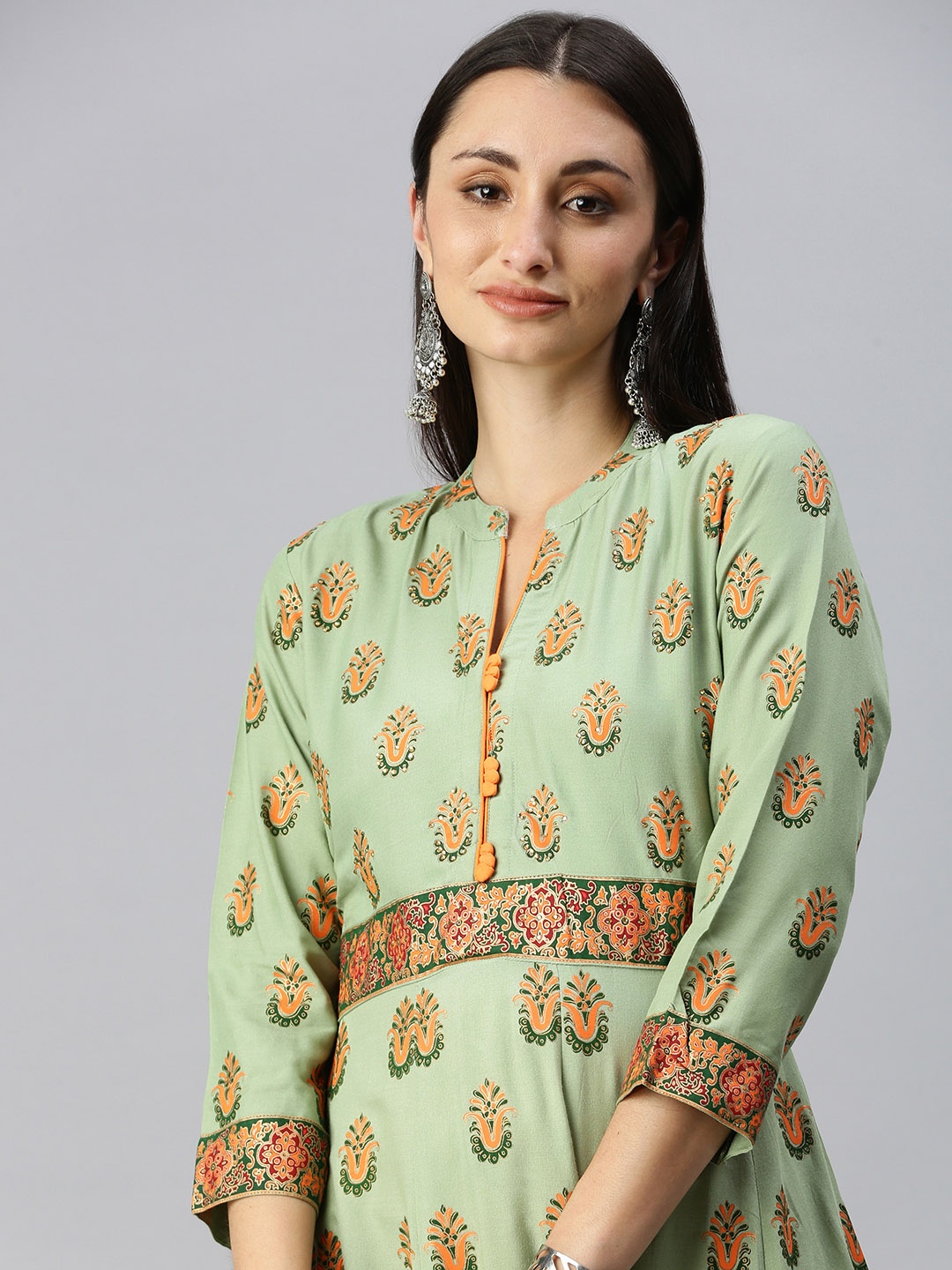 

SHOWOFF Women Green Ethnic Motifs Printed Straight Kurta