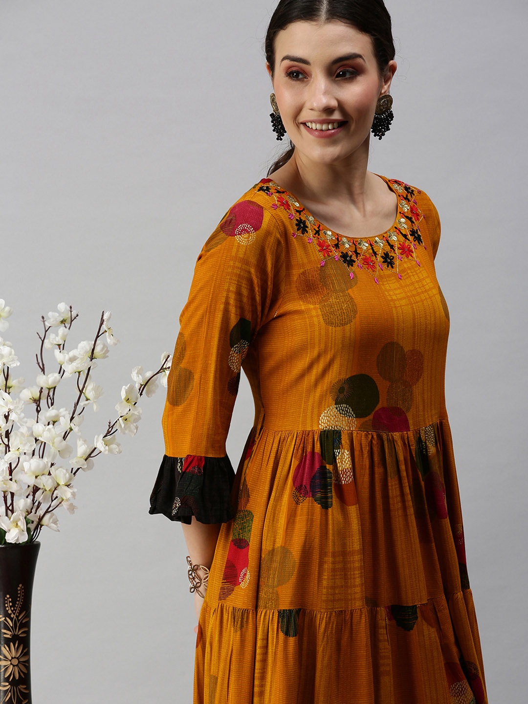 

SHOWOFF Women Assorted Geometric Printed Bell Sleeves Anarkali Kurta