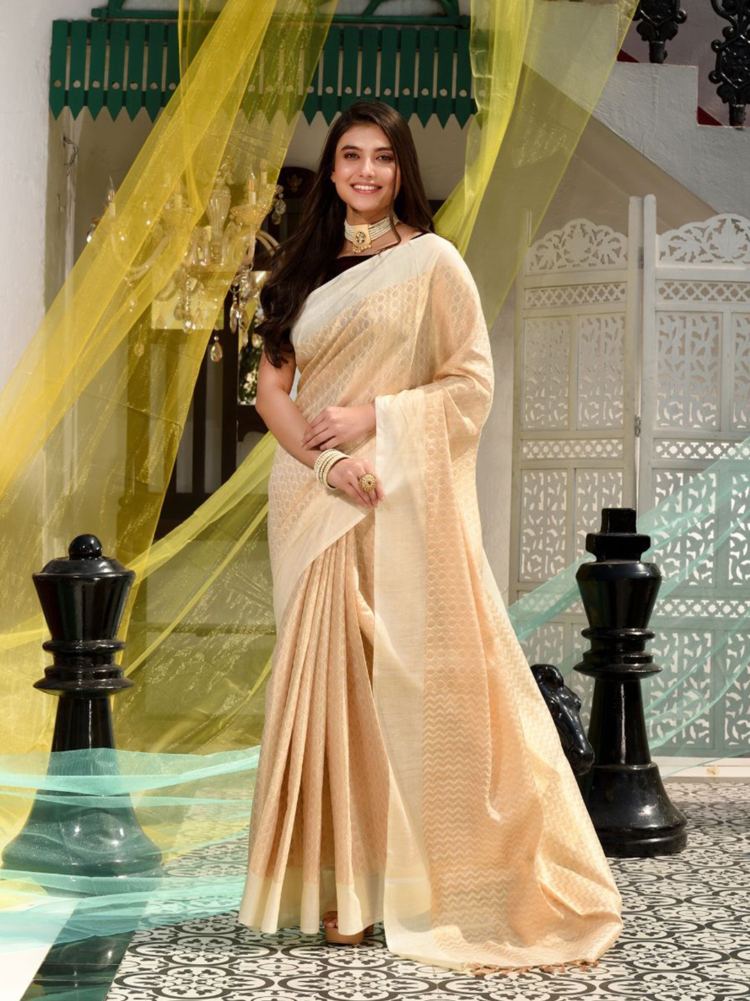 

Charukriti Cream-Coloured Silk Blend Saree