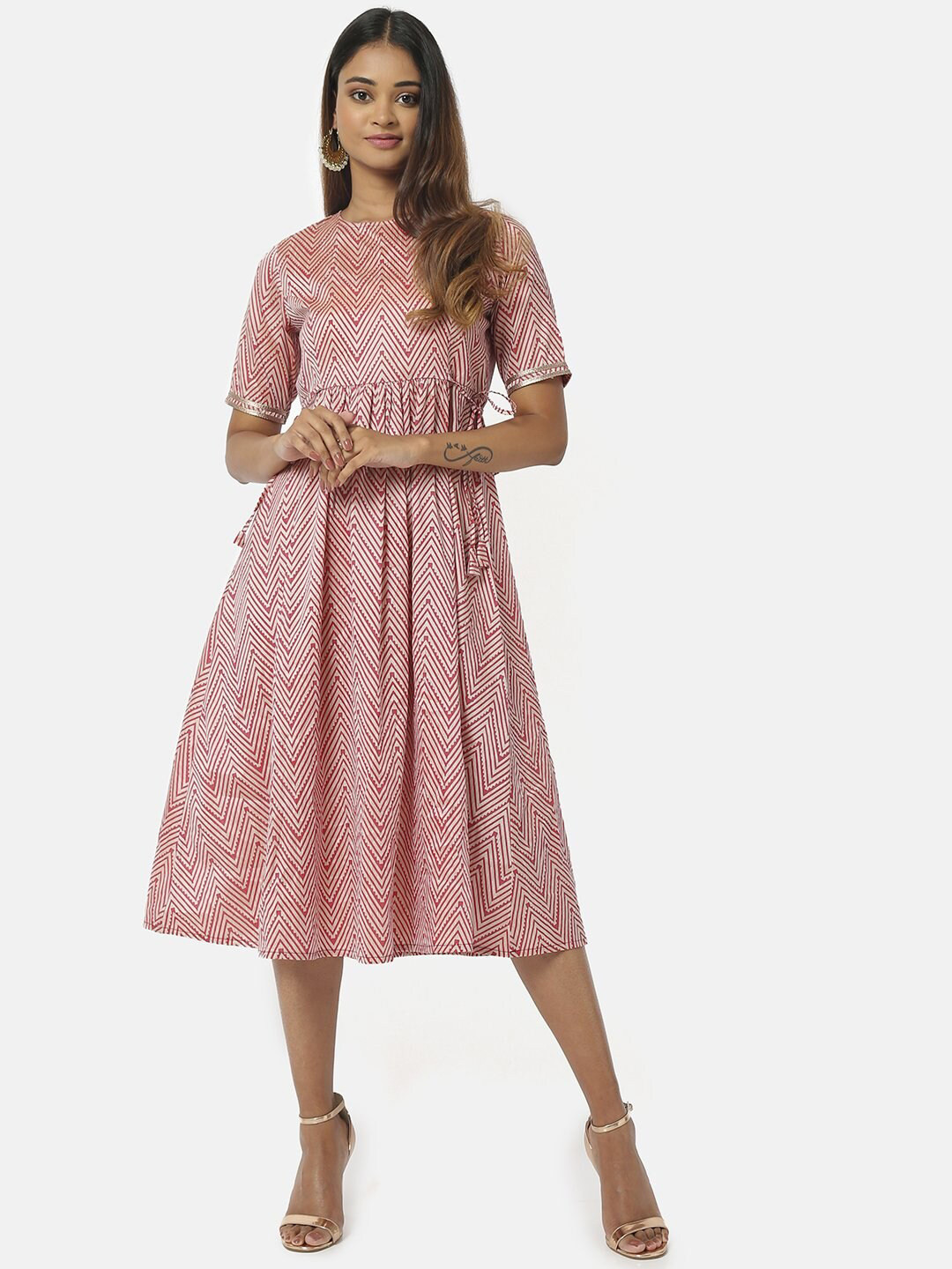 

Saaki Women Pink Chevron Print Midi Dress