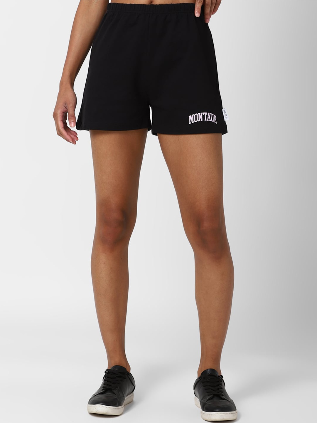 

FOREVER 21 Women Black Solid Regular Fit Sports Shorts