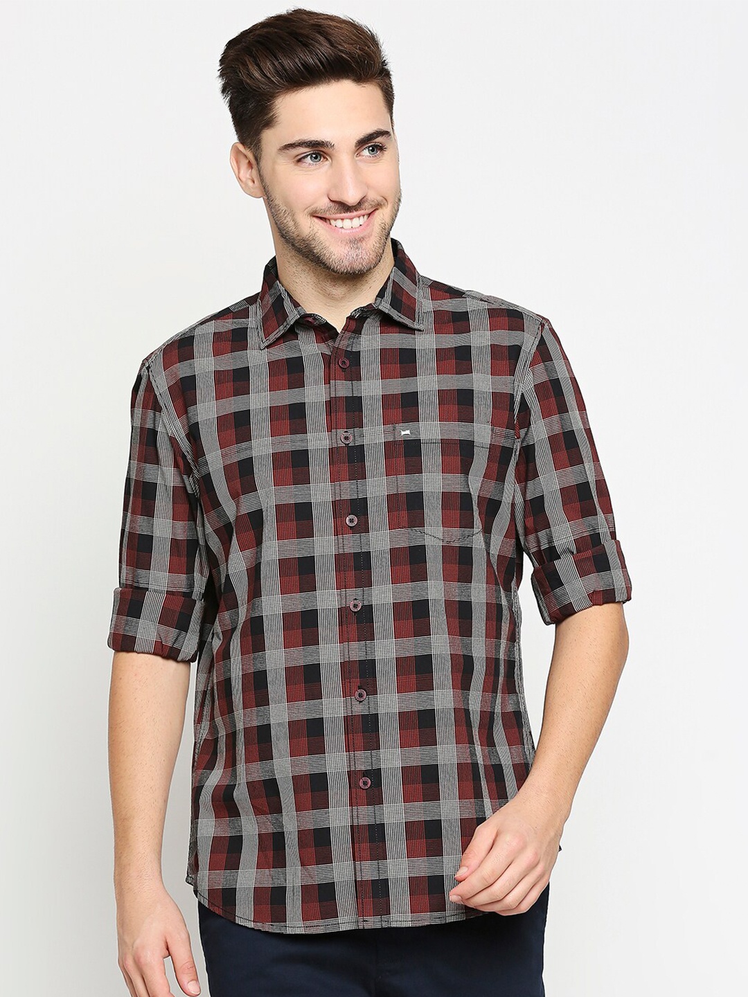 

Basics Men Red Slim Fit Buffalo Checks Checked Casual Shirt