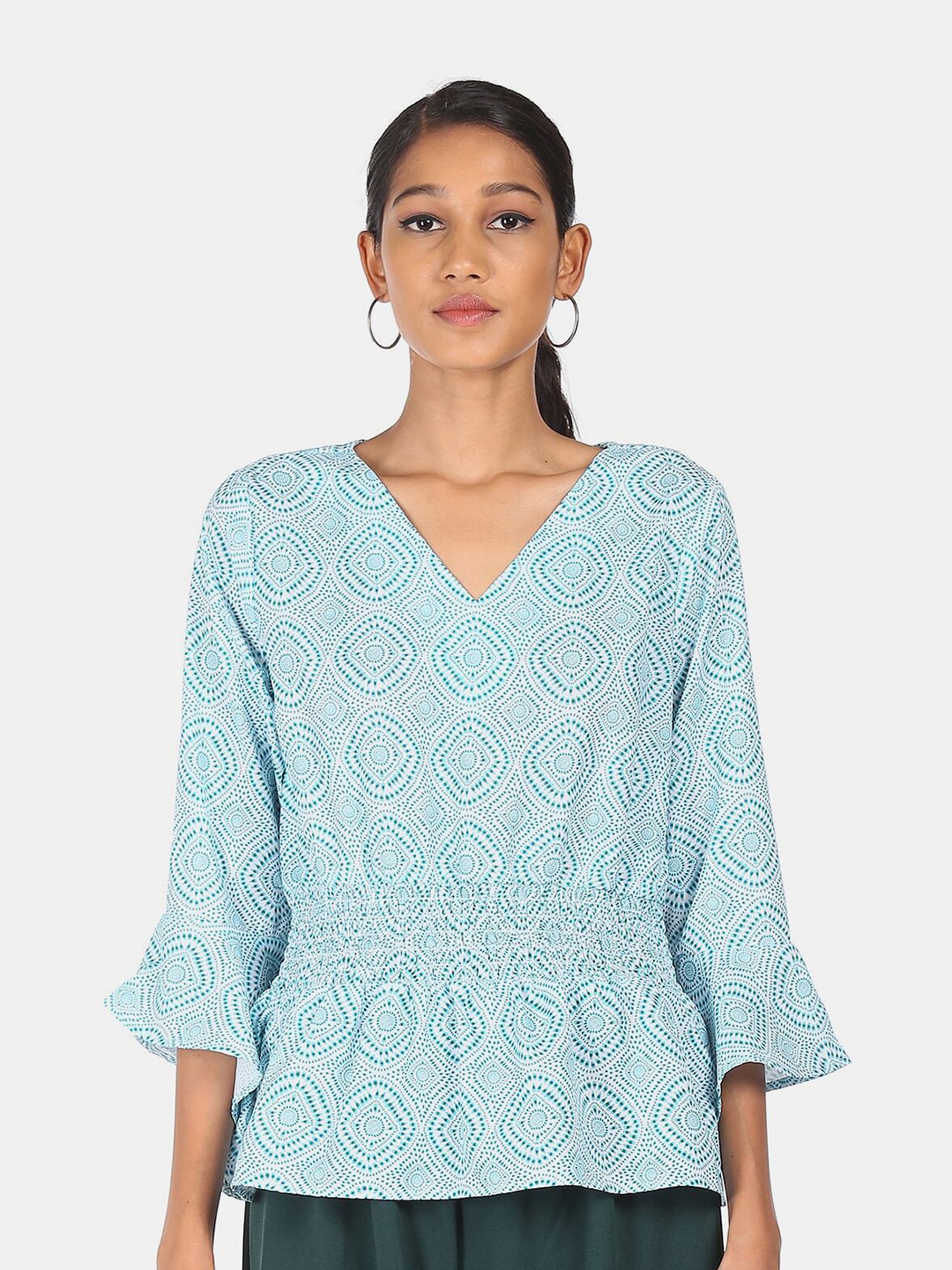 

SHFFL White & Blue Geometric Printed Cinched Waist Top