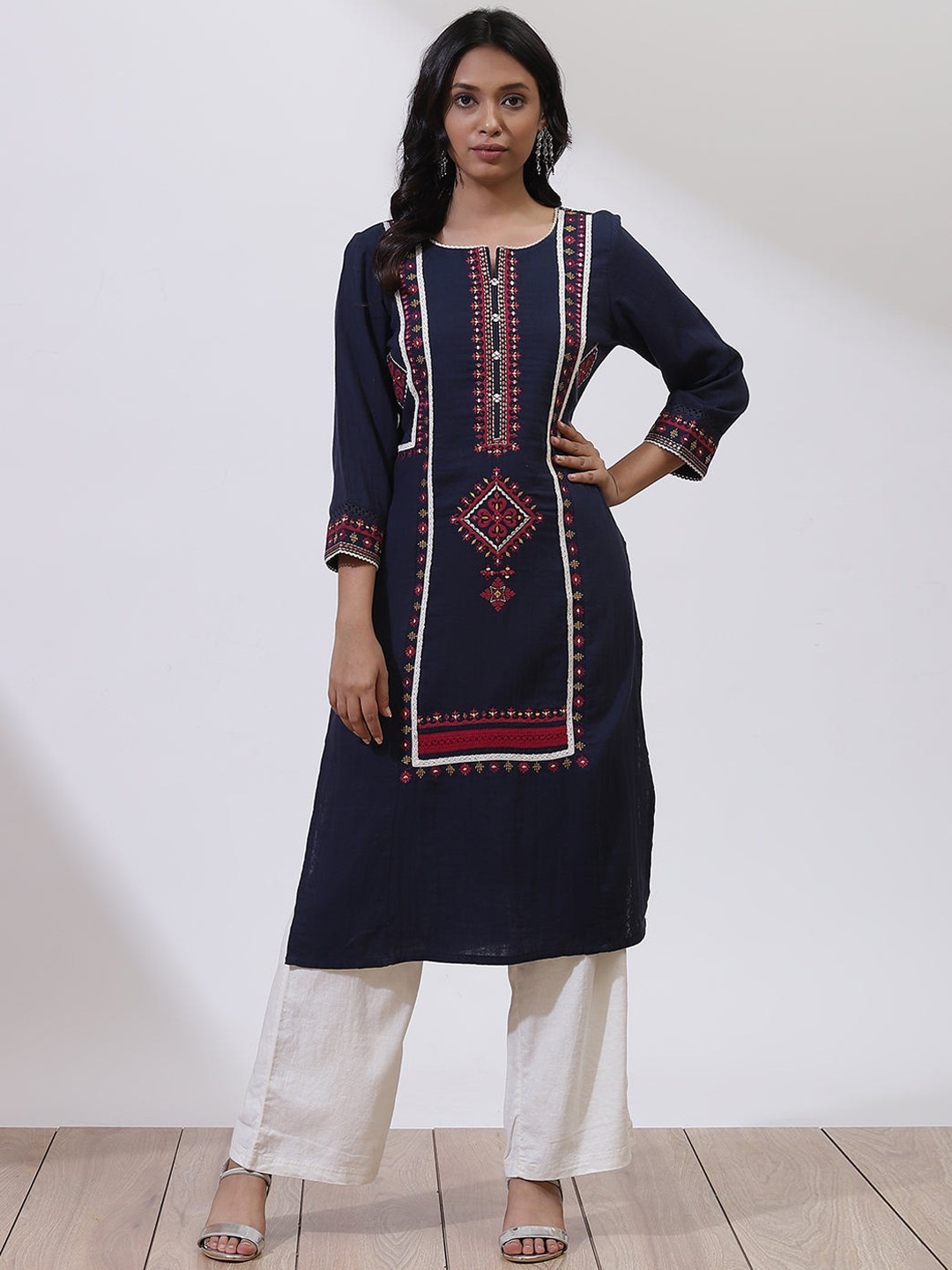

Lakshita Women Blue Ethnic Motifs Embroidered Straight Cotton Kurta