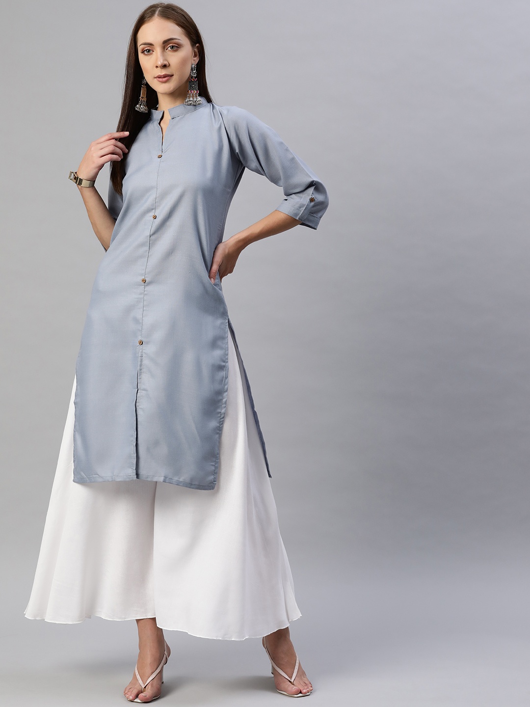 

Aarika Women Grey Solid Pure Cotton Kurta