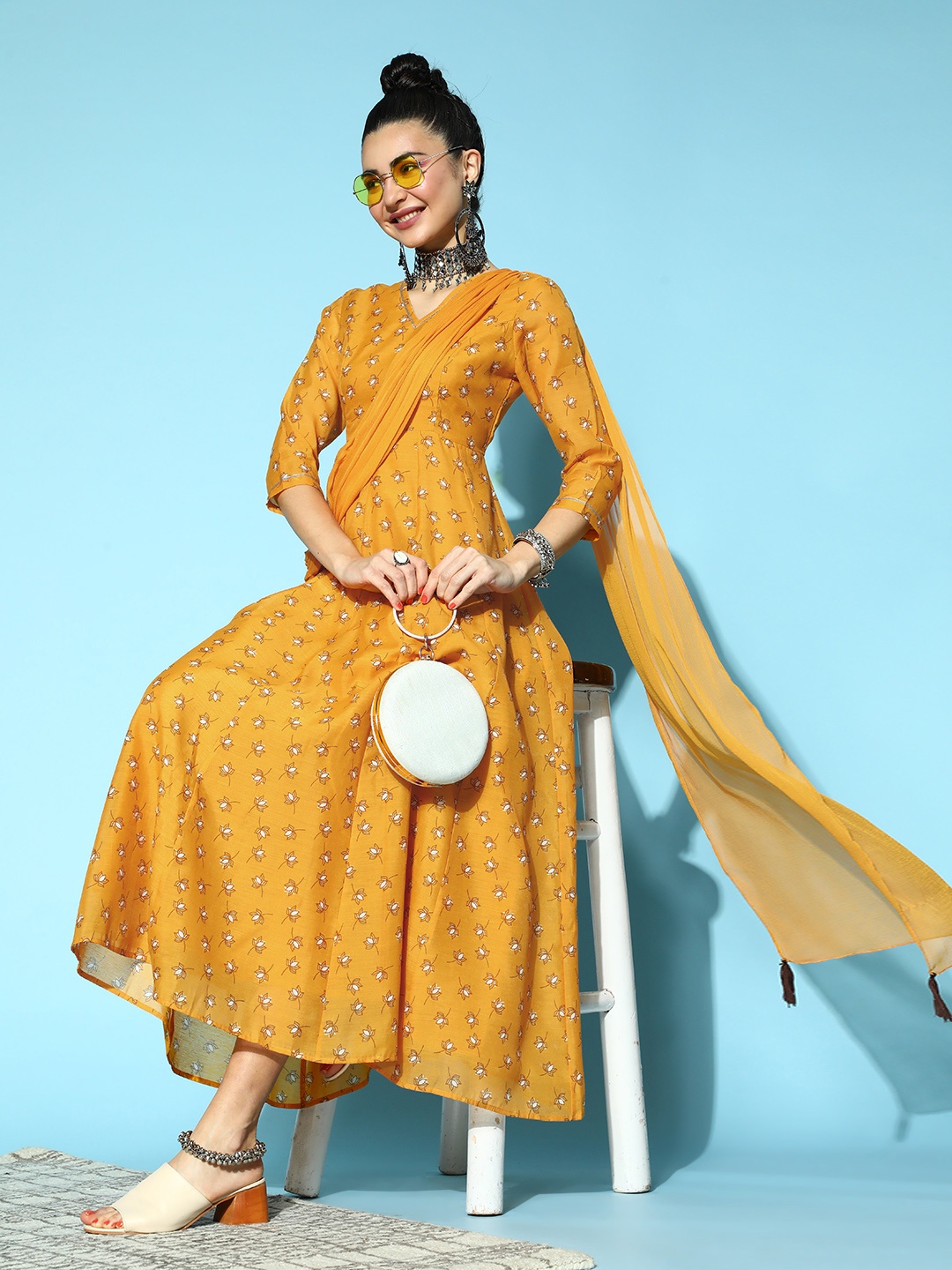 

Shae by SASSAFRAS Women Bright Yellow Floral All in the Details Dress
