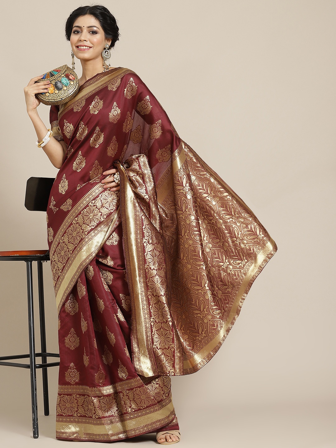 

SIRIL Maroon & Gold-Toned Ethnic Motifs Zari Kanjeevaram Saree