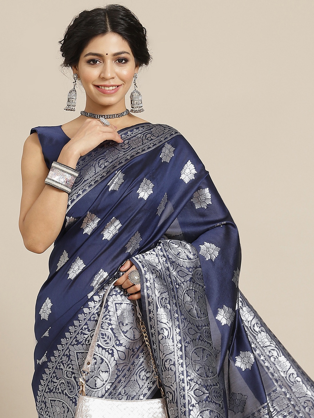 

SIRIL Navy Blue & Silver-Toned Ethnic Motifs Zari Kanjeevaram Saree
