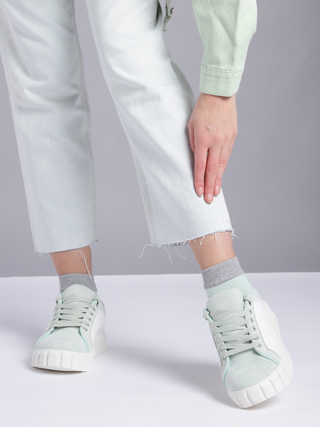 

Kook N Keech Women Mint Green & White Colourblocked Flatforms with Suede Finish