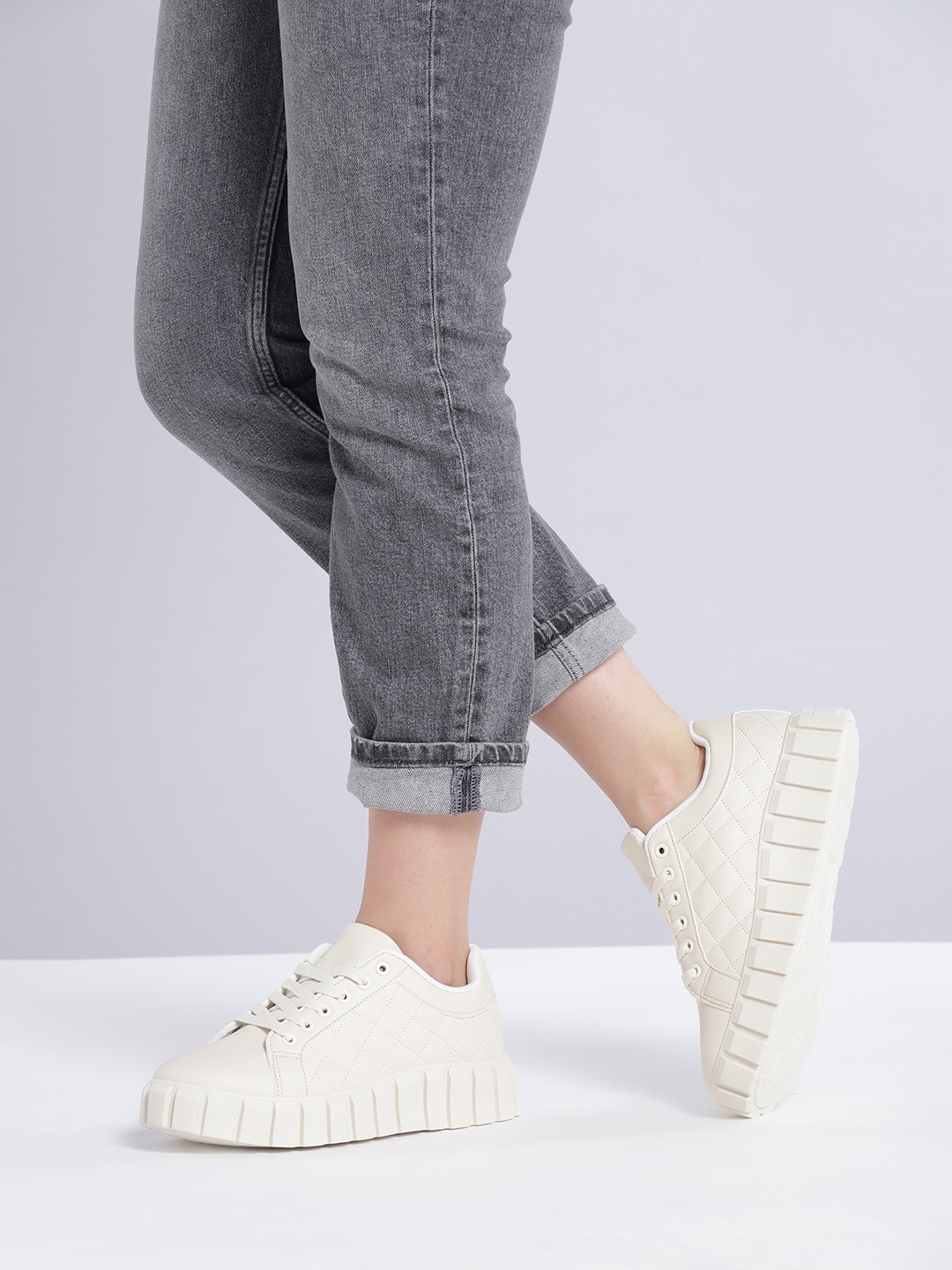 

Roadster Women Beige Quilted Detail Sneakers