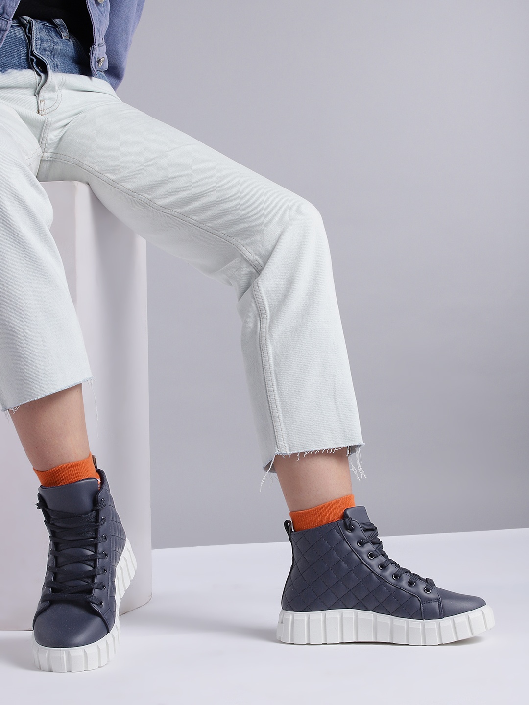 

Roadster Women Navy Blue Quilted Detail Sneakers