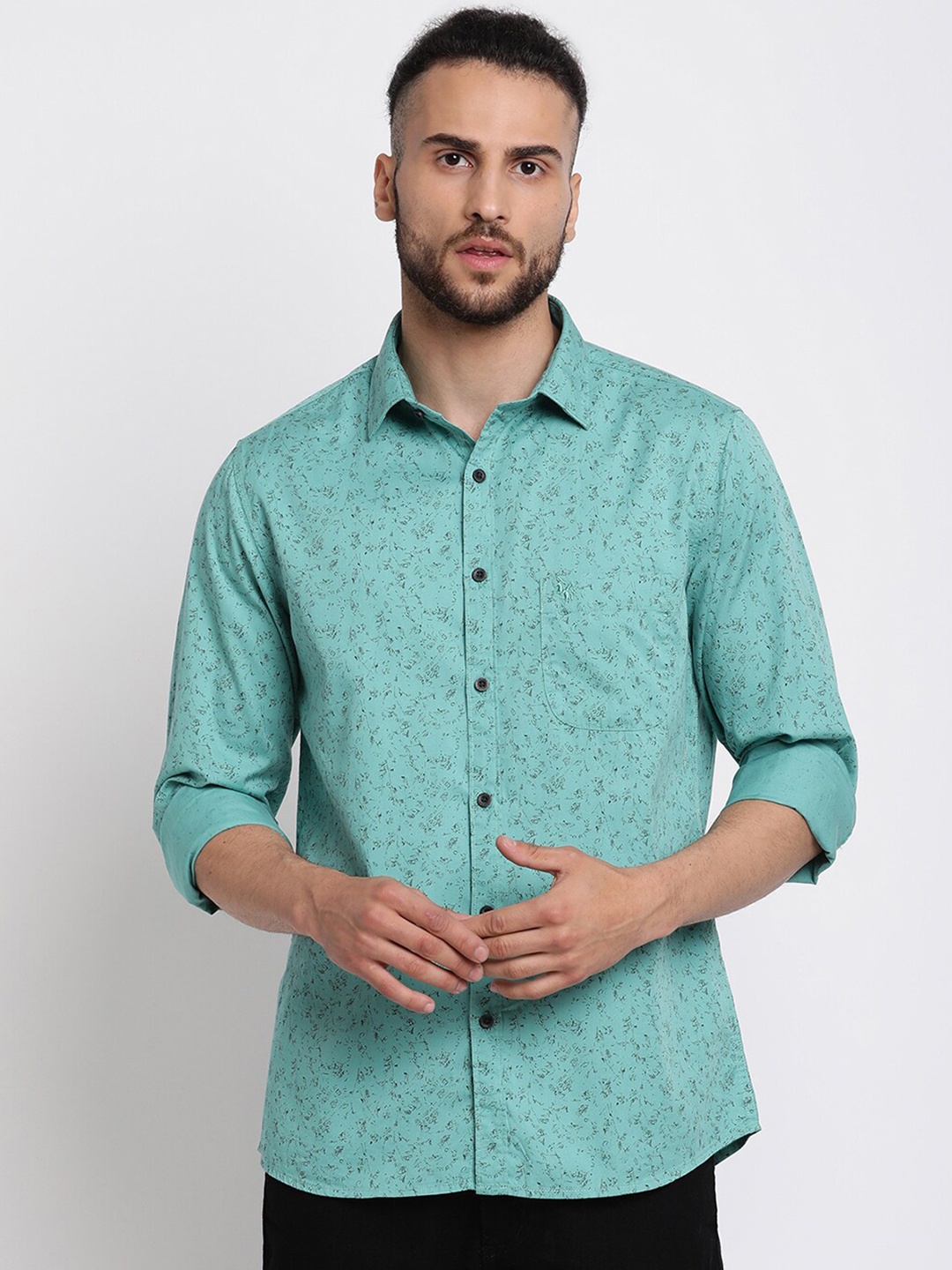 

Cantabil Men Green Floral Printed Pure Cotton Casual Shirt