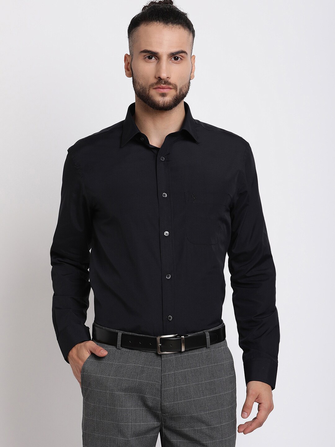 

Cantabil Men Black Solid Cotton Formal Shirt