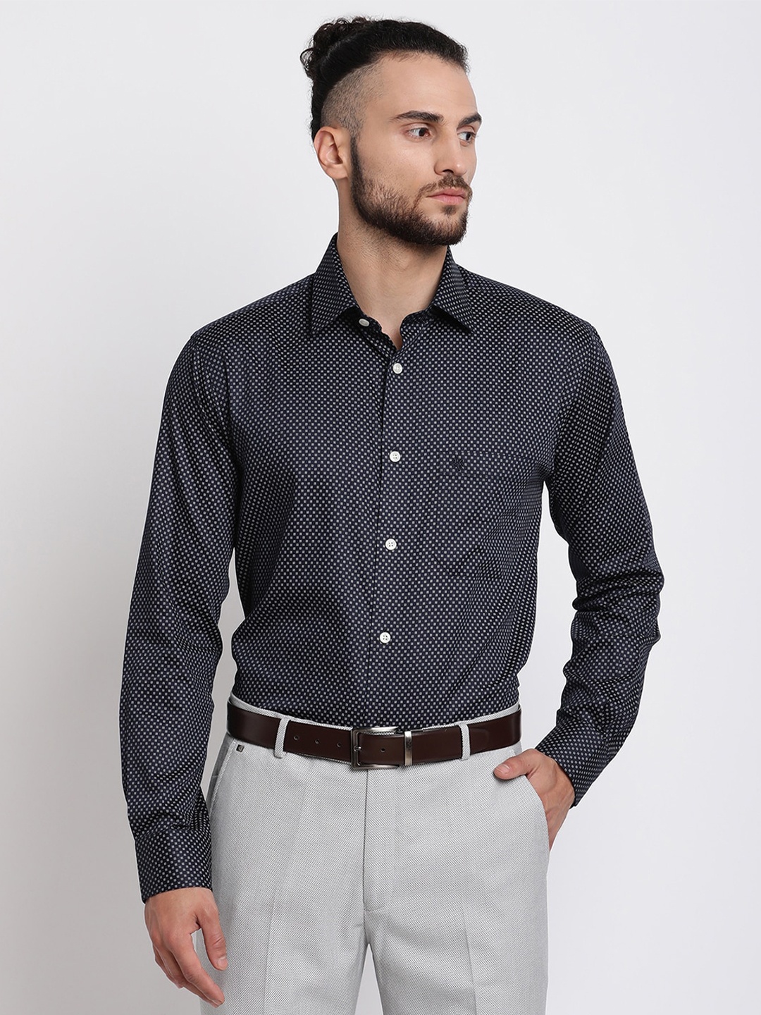 

Cantabil Men Navy Blue Micro Disty Printed Cotton Formal Shirt