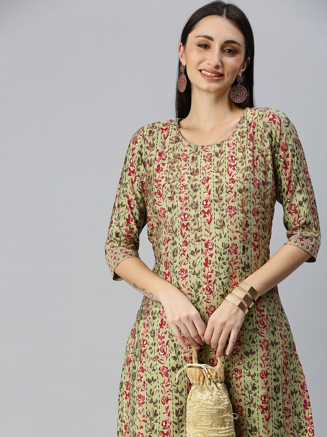 

SHOWOFF Women Green Floral Thread Work Straight Kurta Sets, Lime green