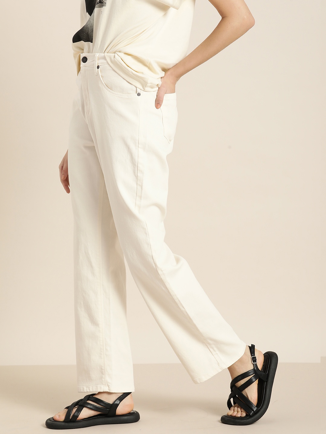 

Moda Rapido Women Cream-Coloured Relaxed Fit High-Rise Stretchable Jeans