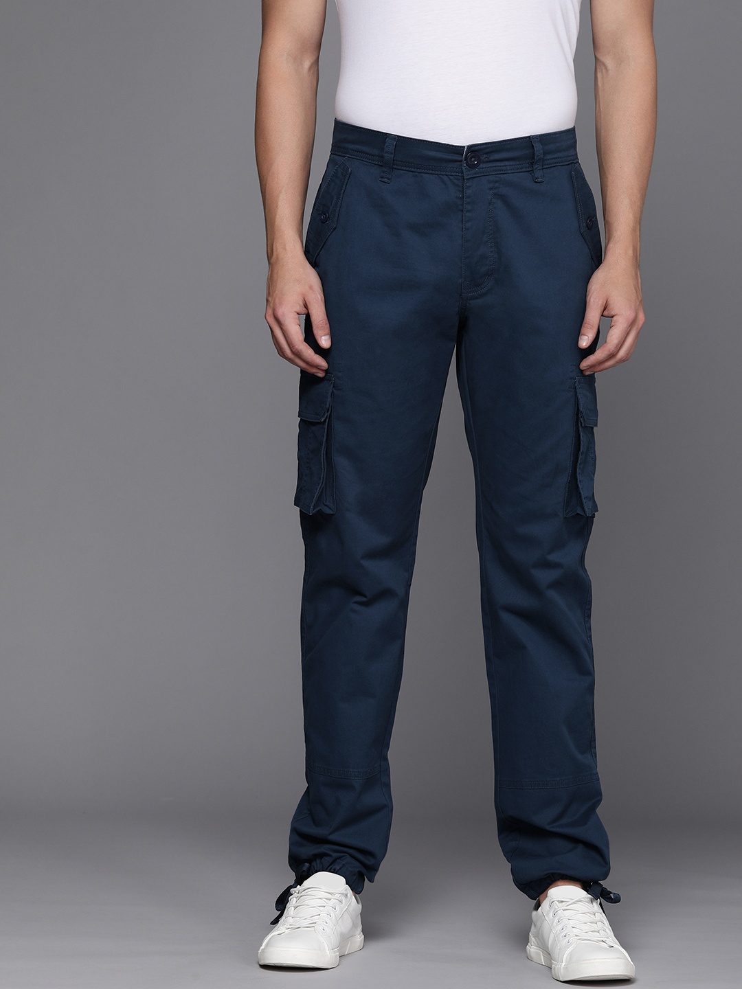 

WROGN Men Navy Blue Slim Fit Cargos Trousers
