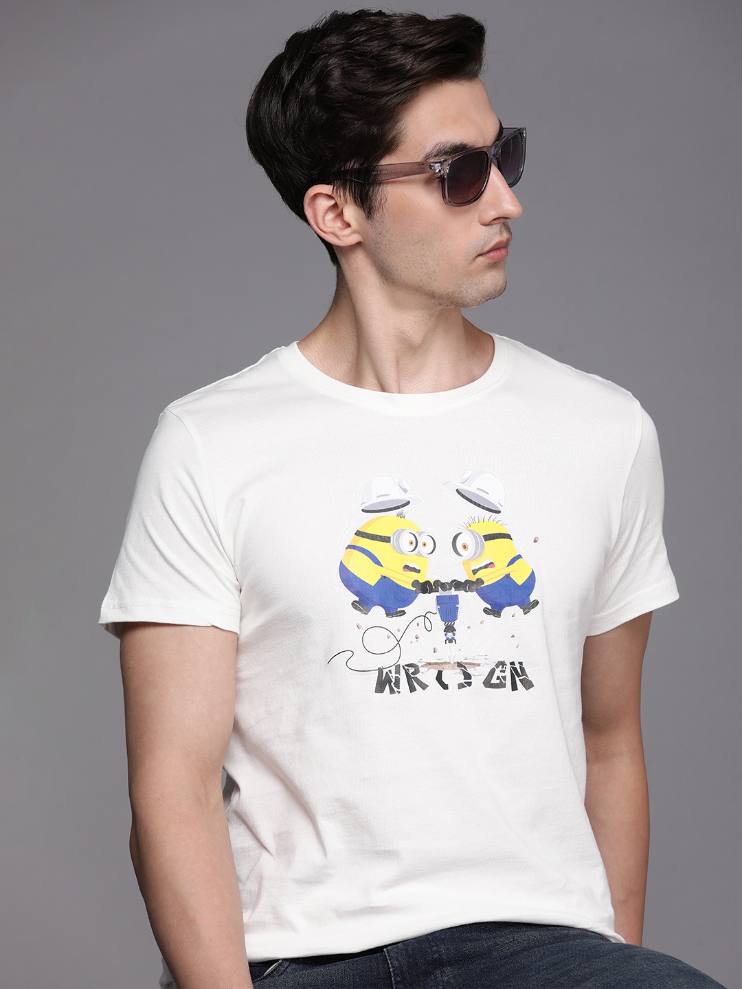 

WROGN Men White Printed Slim Fit Pure Cotton Casual T-shirt