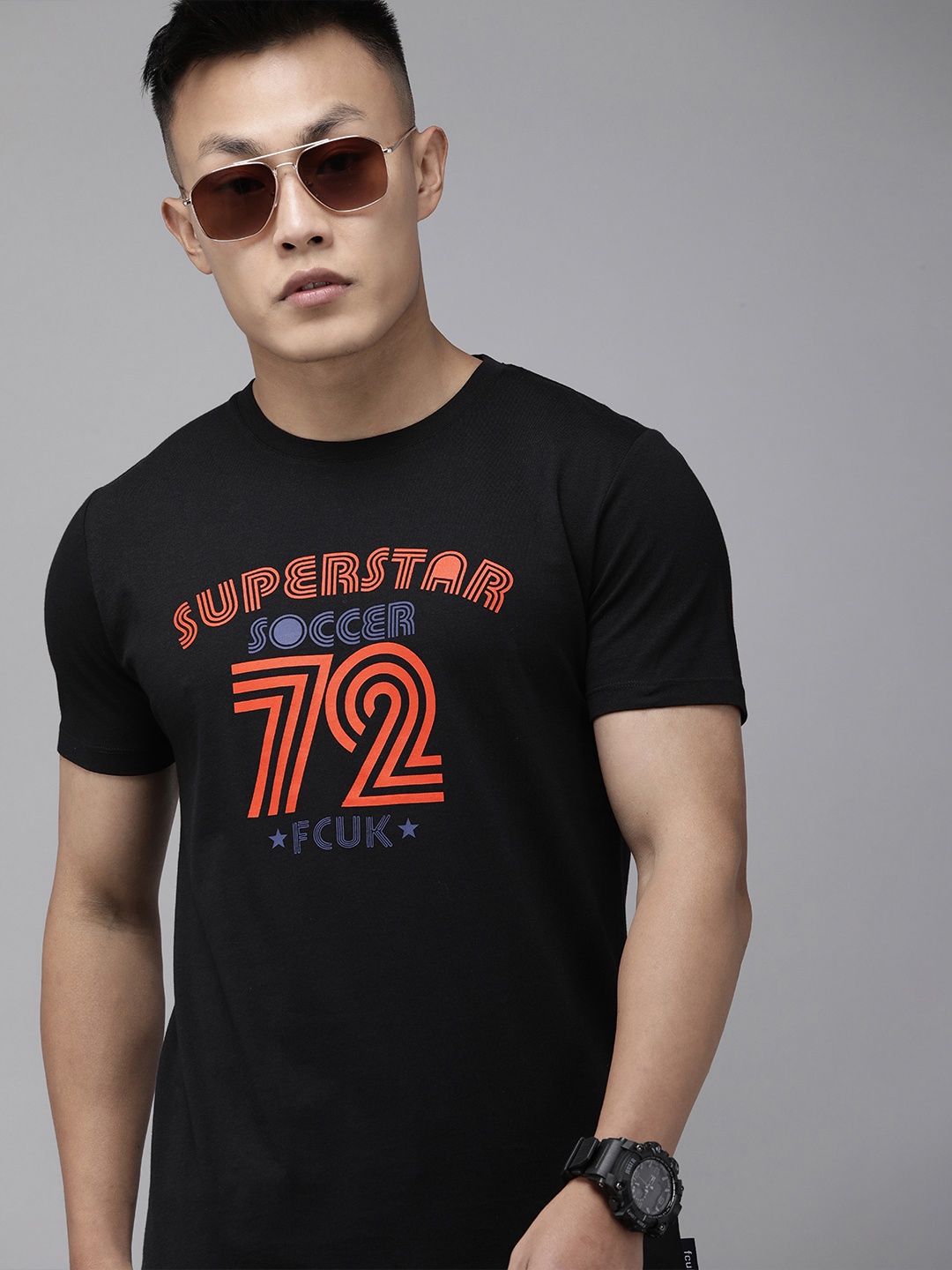 

French Connection Men Black & Multicoloured Graphic Printed Slim Fit Casual T-shirt