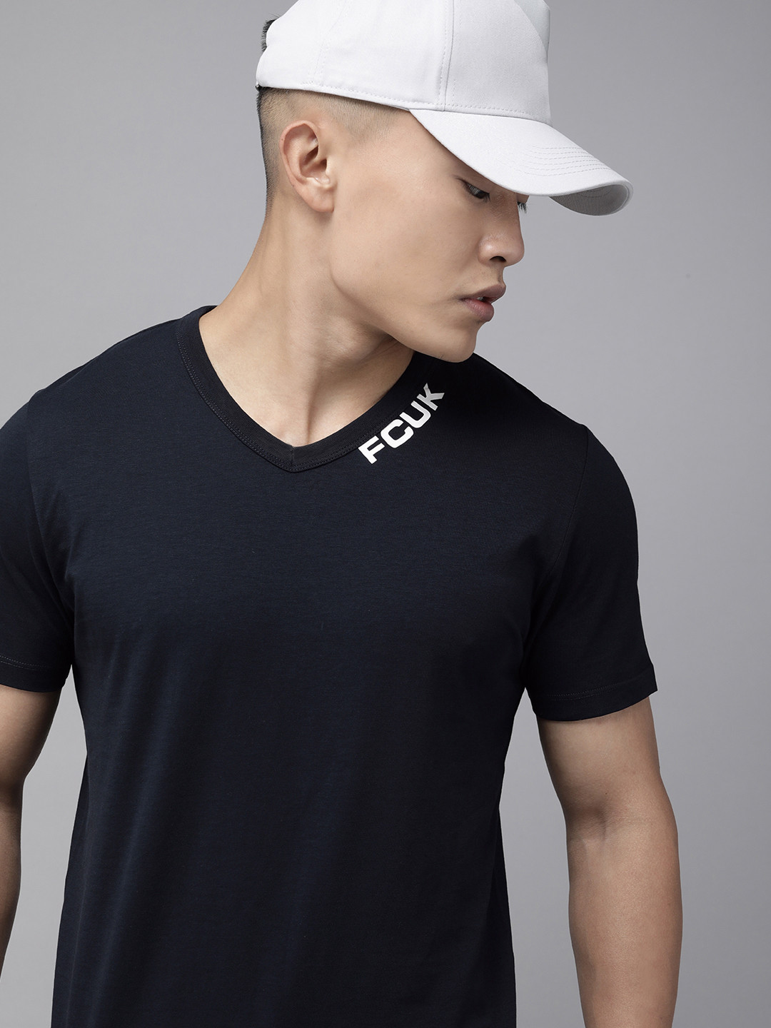 

French Connection Men Navy Blue V-Neck Slim Fit T-shirt