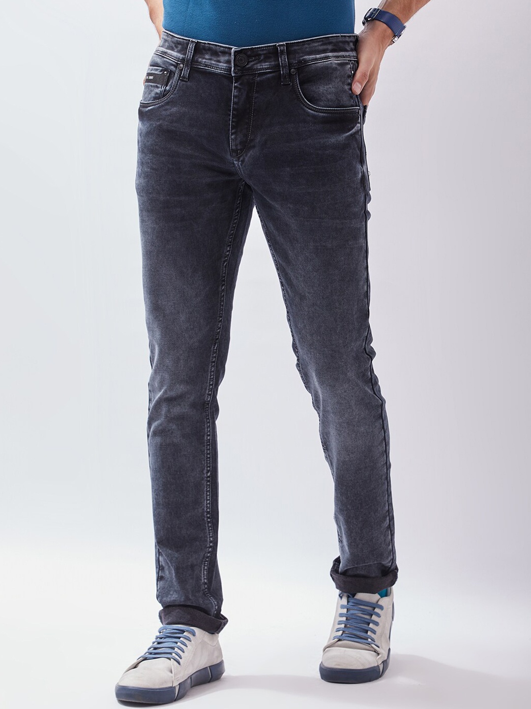 

Oxemberg Men Black Lean Slim Fit Cotton Low Distress Jeans
