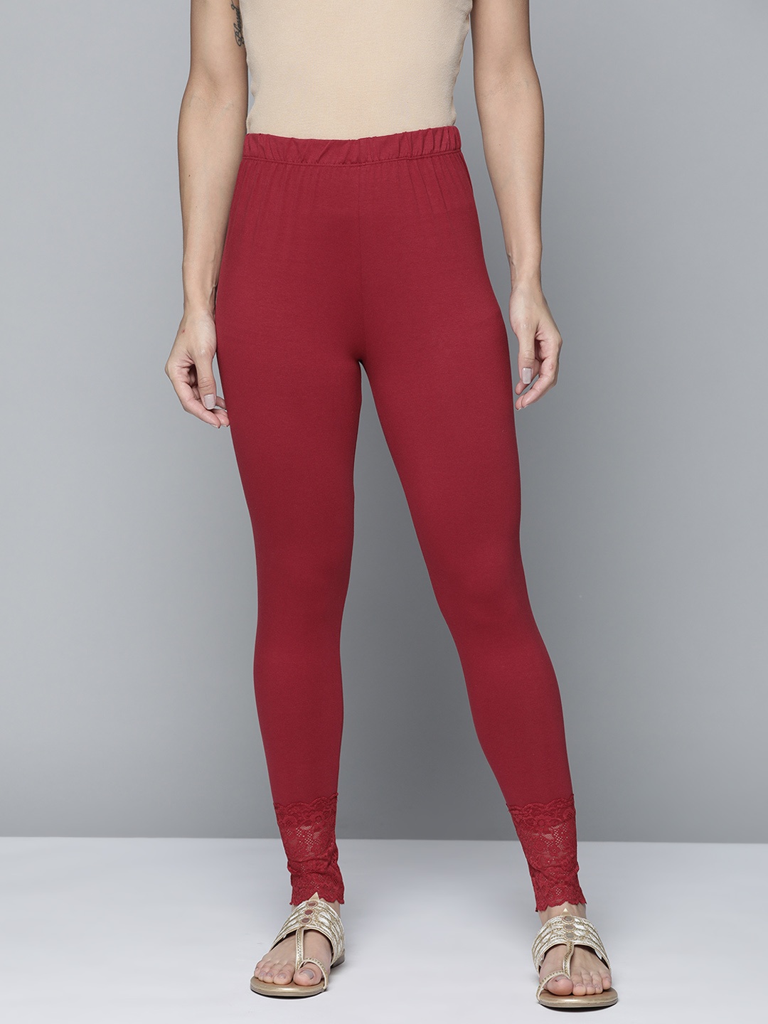 

HERE&NOW Women Maroon Solid Ankle Length Hem Design Leggings