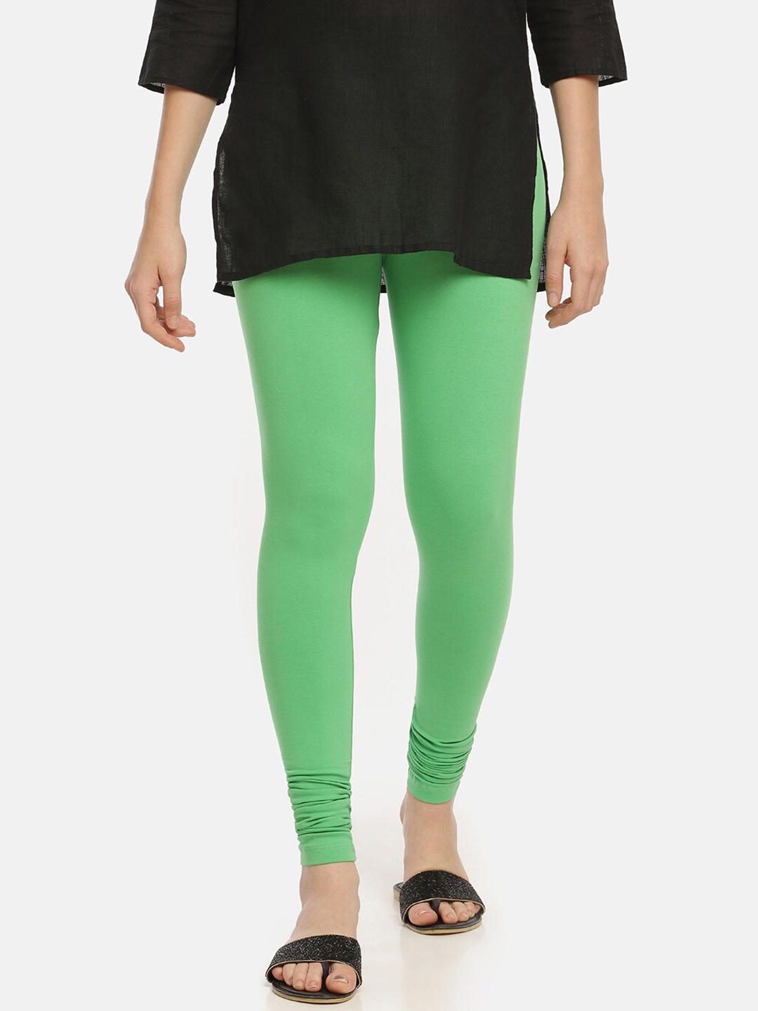

Zelen Women Green Solid Slim-Fit Churidar Leggings